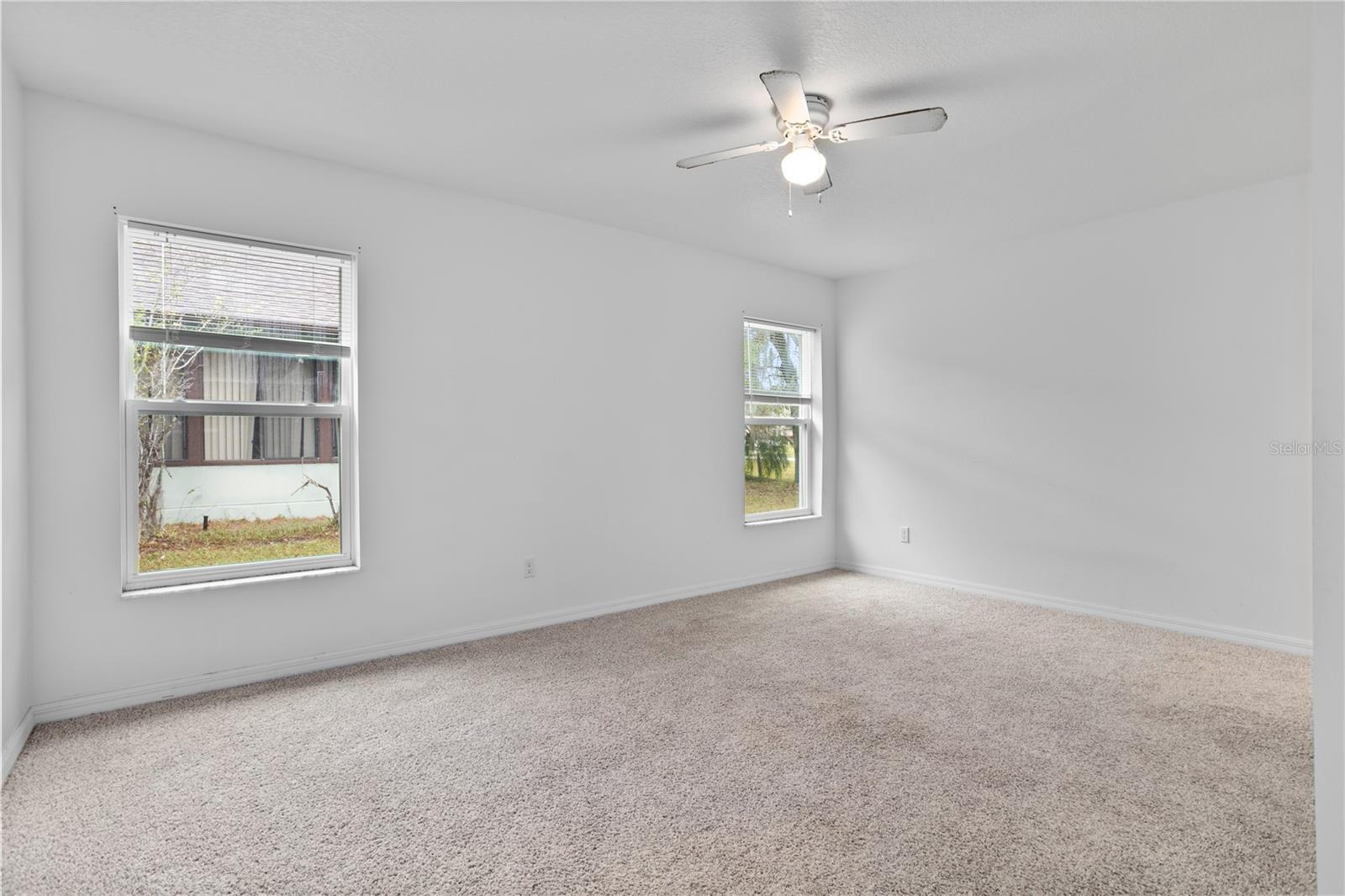 205 LORI CT, UMATILLA, FL, 32784