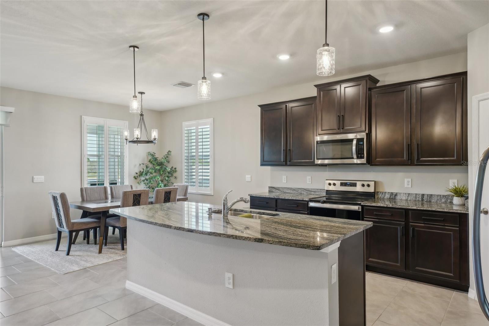 5411 THISTLE FIELD CT, WESLEY CHAPEL, FL, 33545