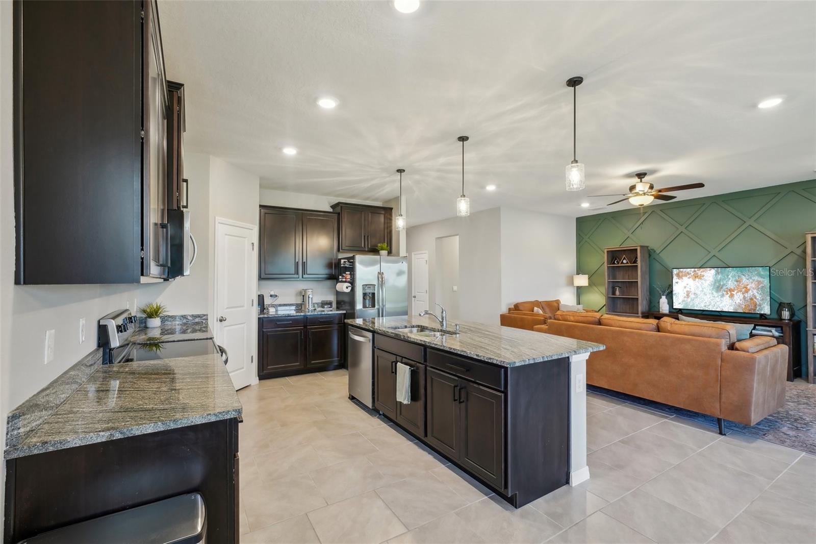 5411 THISTLE FIELD CT, WESLEY CHAPEL, FL, 33545