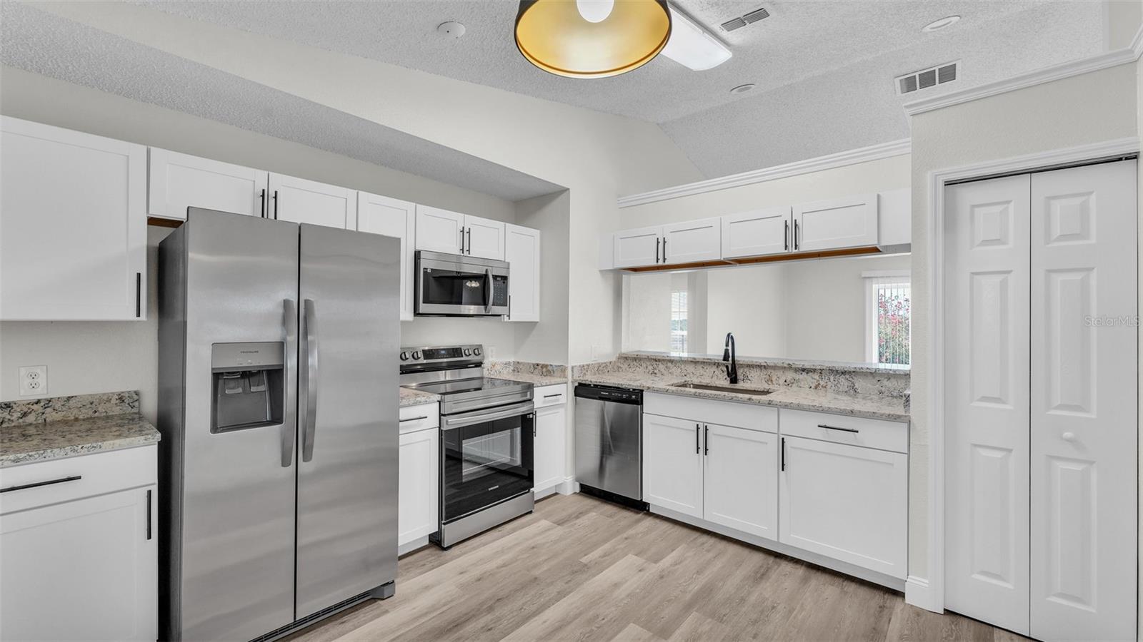 118 WEEPING WILLOW RD, EAGLE LAKE, FL, 33839