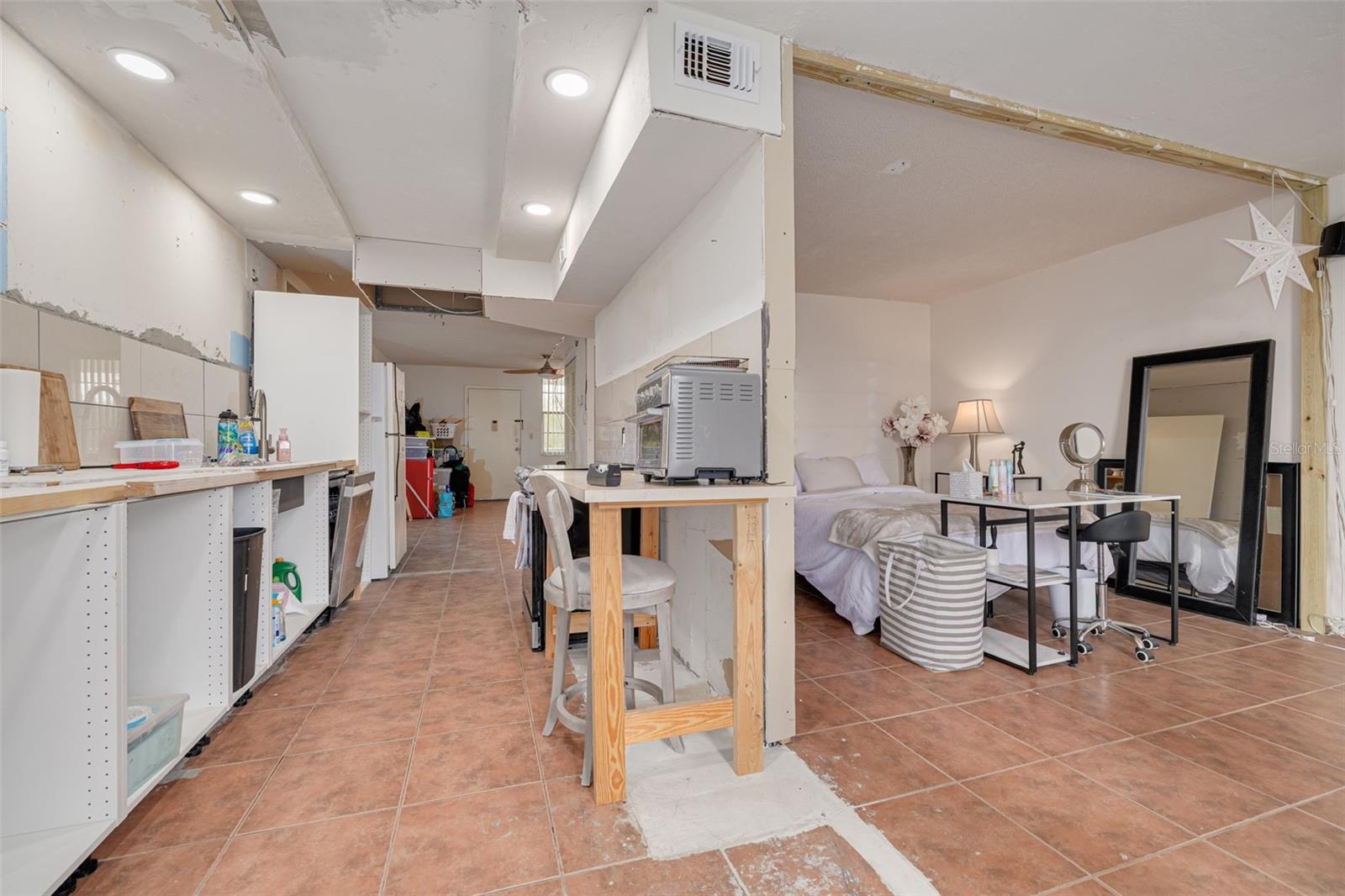 TB8362966 Property Photo