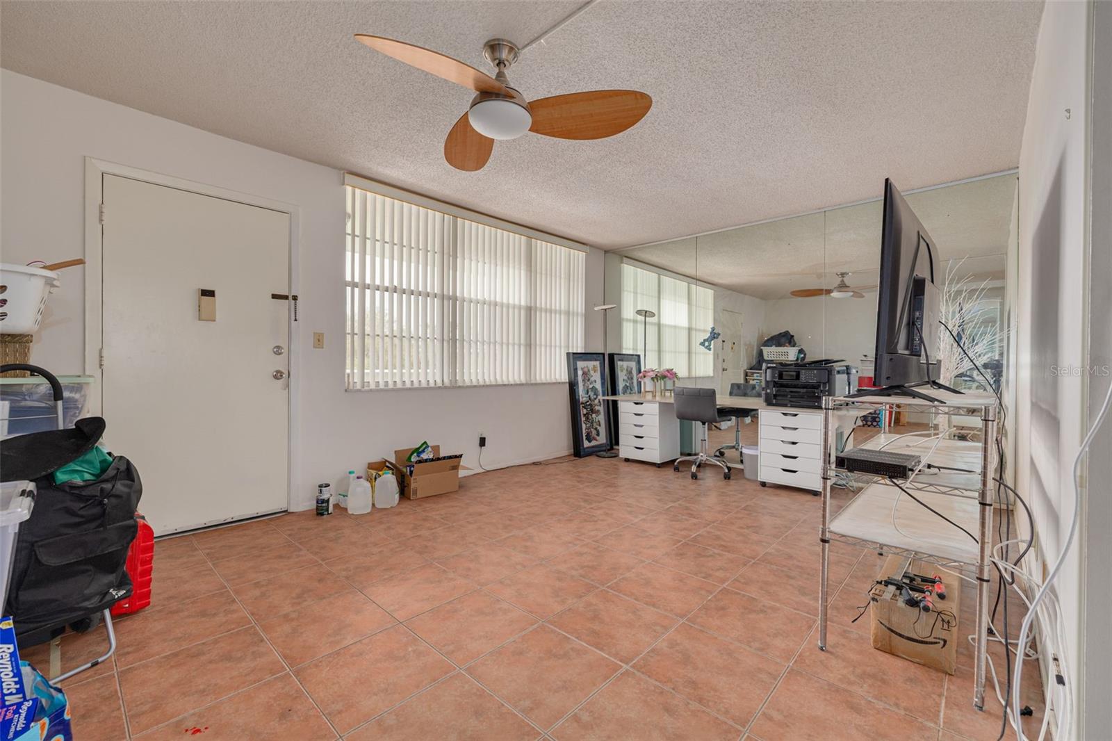 TB8362966 Property Photo