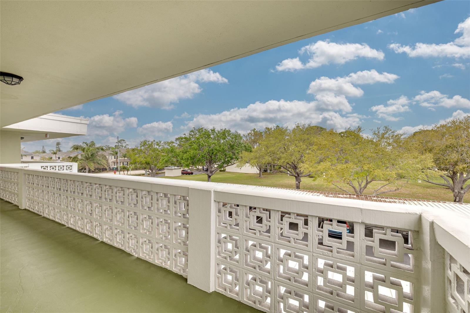 TB8362966 Property Photo