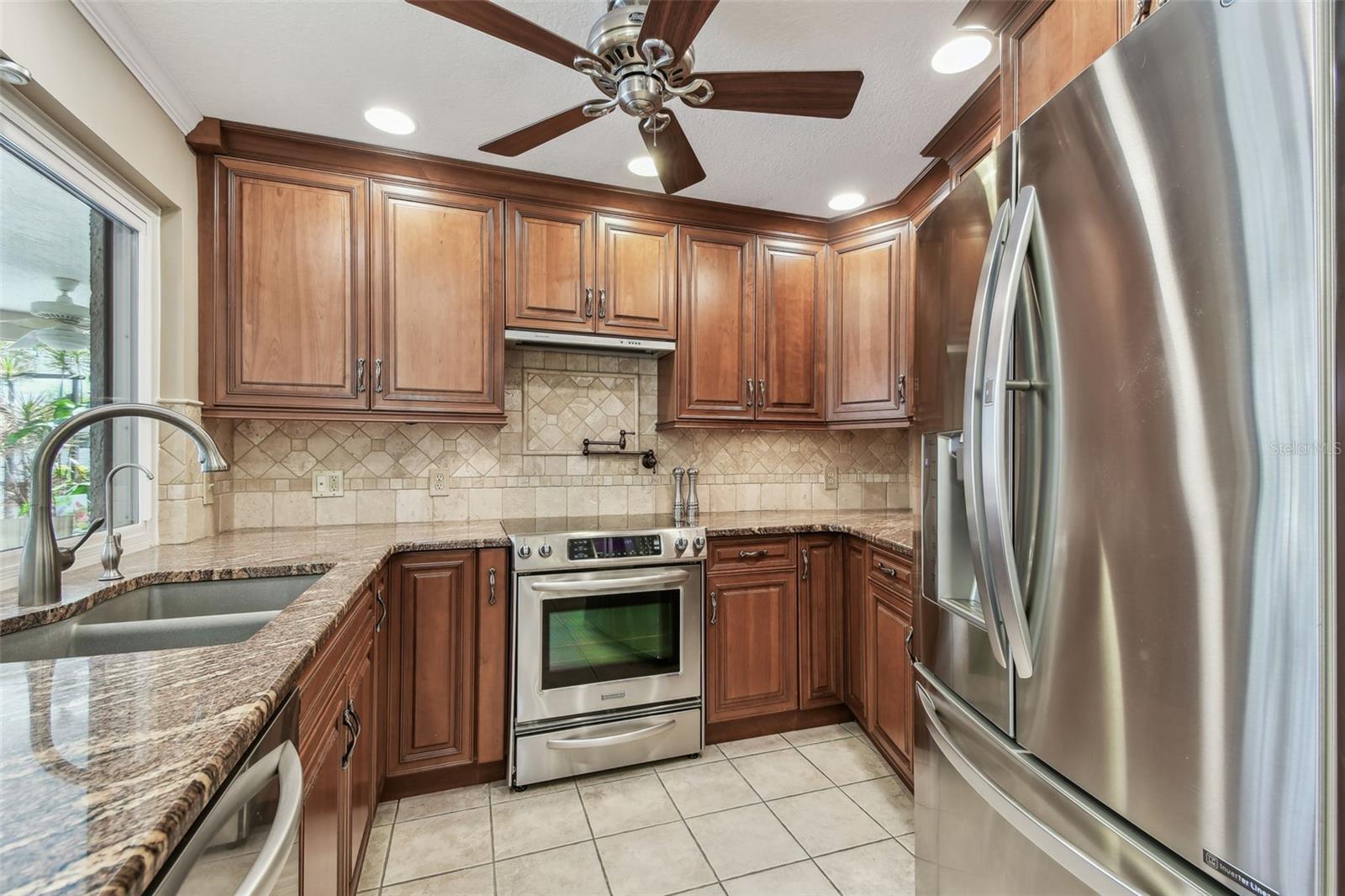 706 CITRUS CT, LARGO, FL, 33770