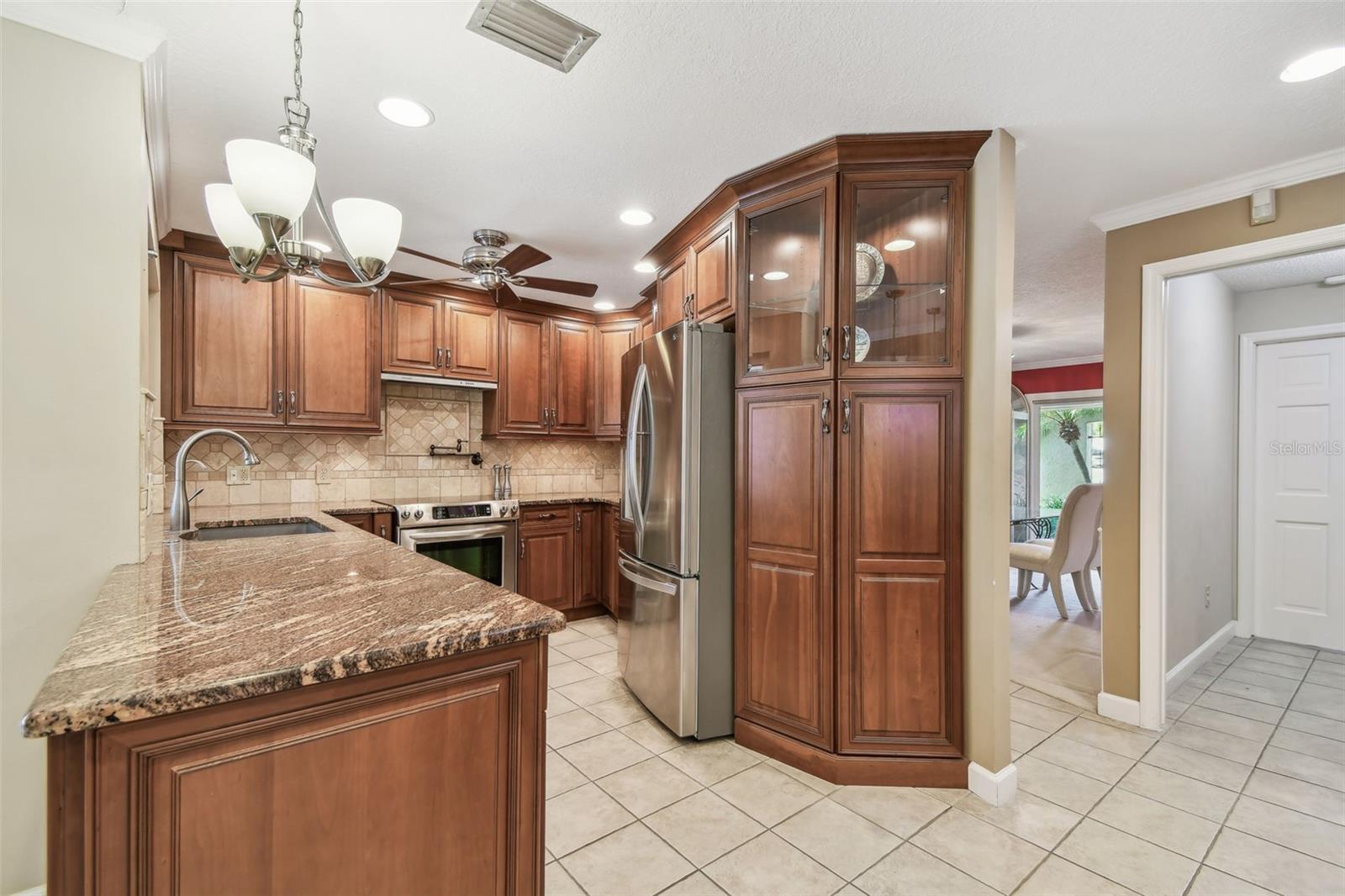 706 CITRUS CT, LARGO, FL, 33770