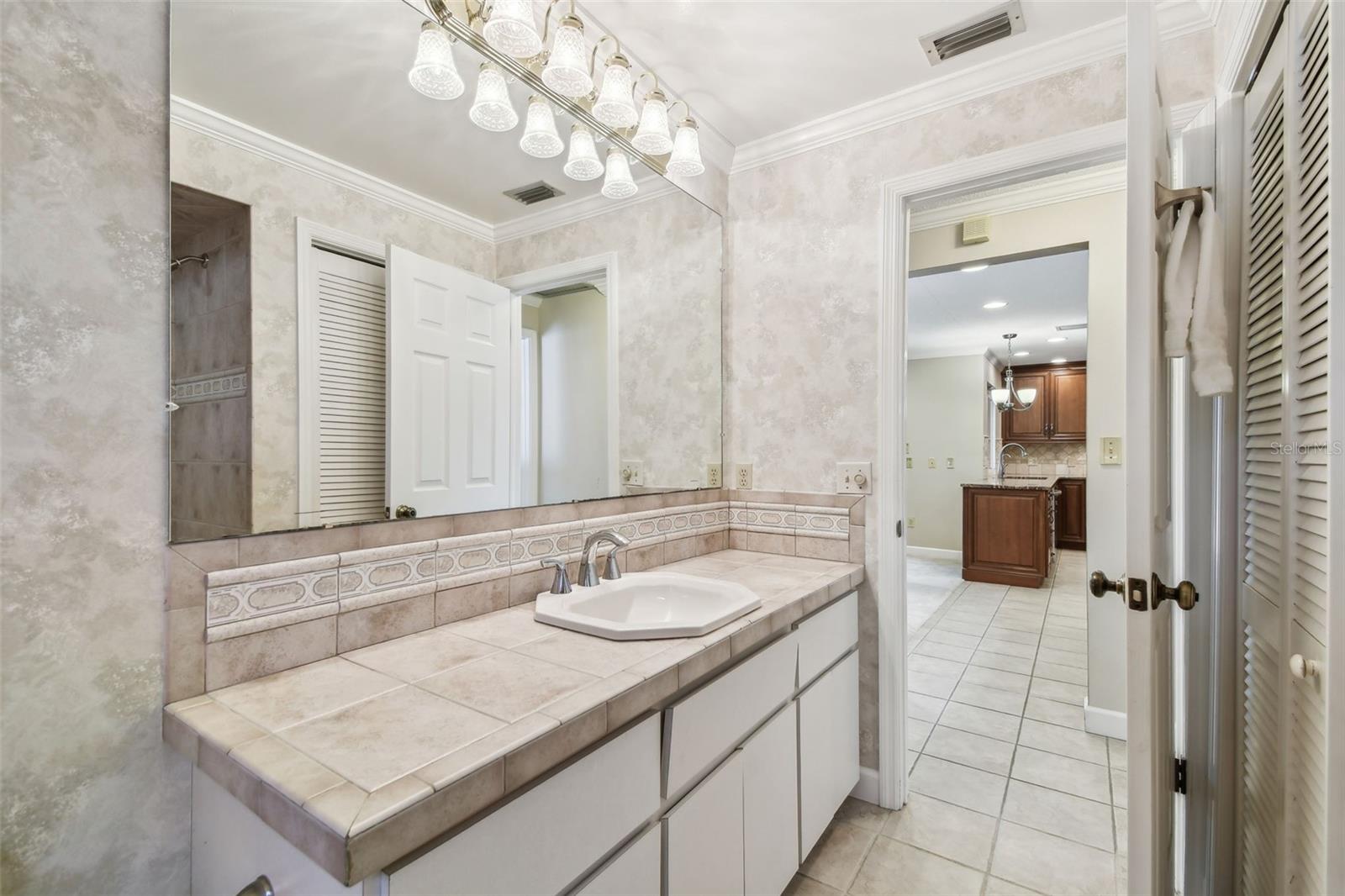 706 CITRUS CT, LARGO, FL, 33770