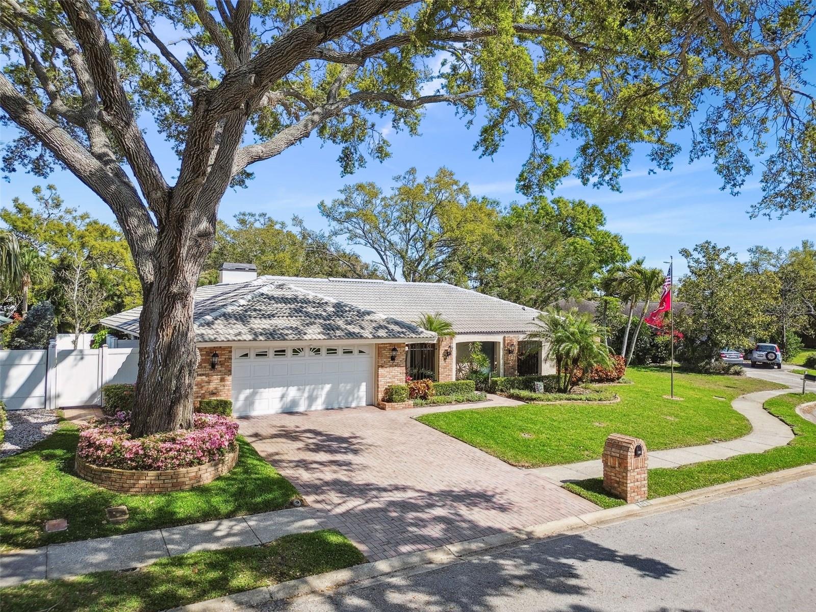 706 CITRUS CT, LARGO, FL, 33770