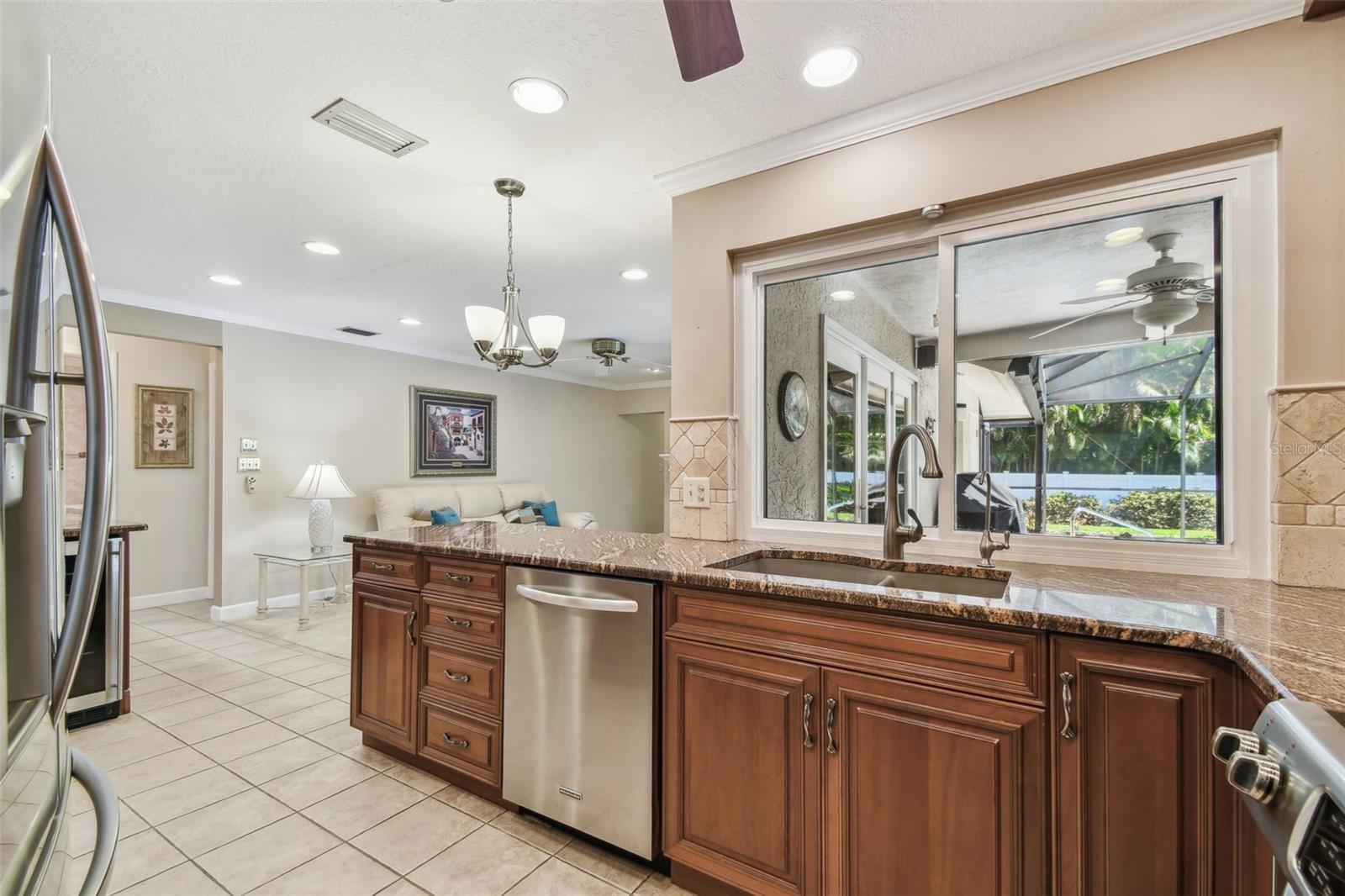 706 CITRUS CT, LARGO, FL, 33770