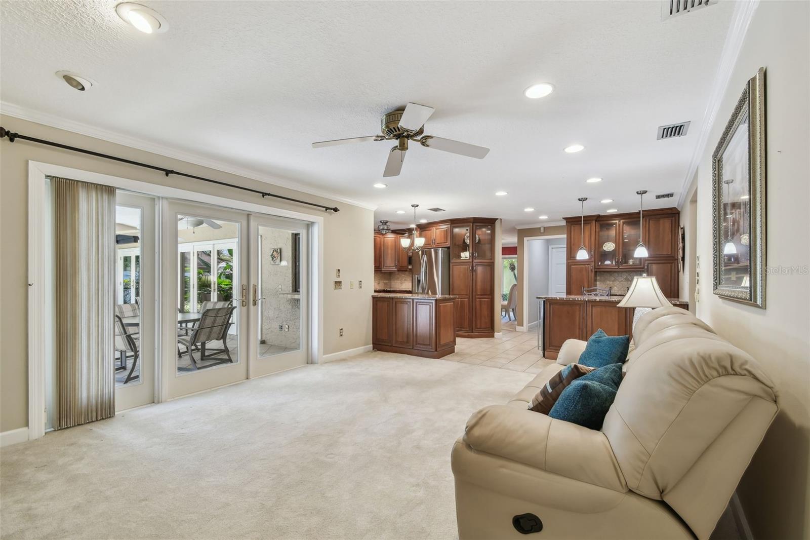 706 CITRUS CT, LARGO, FL, 33770