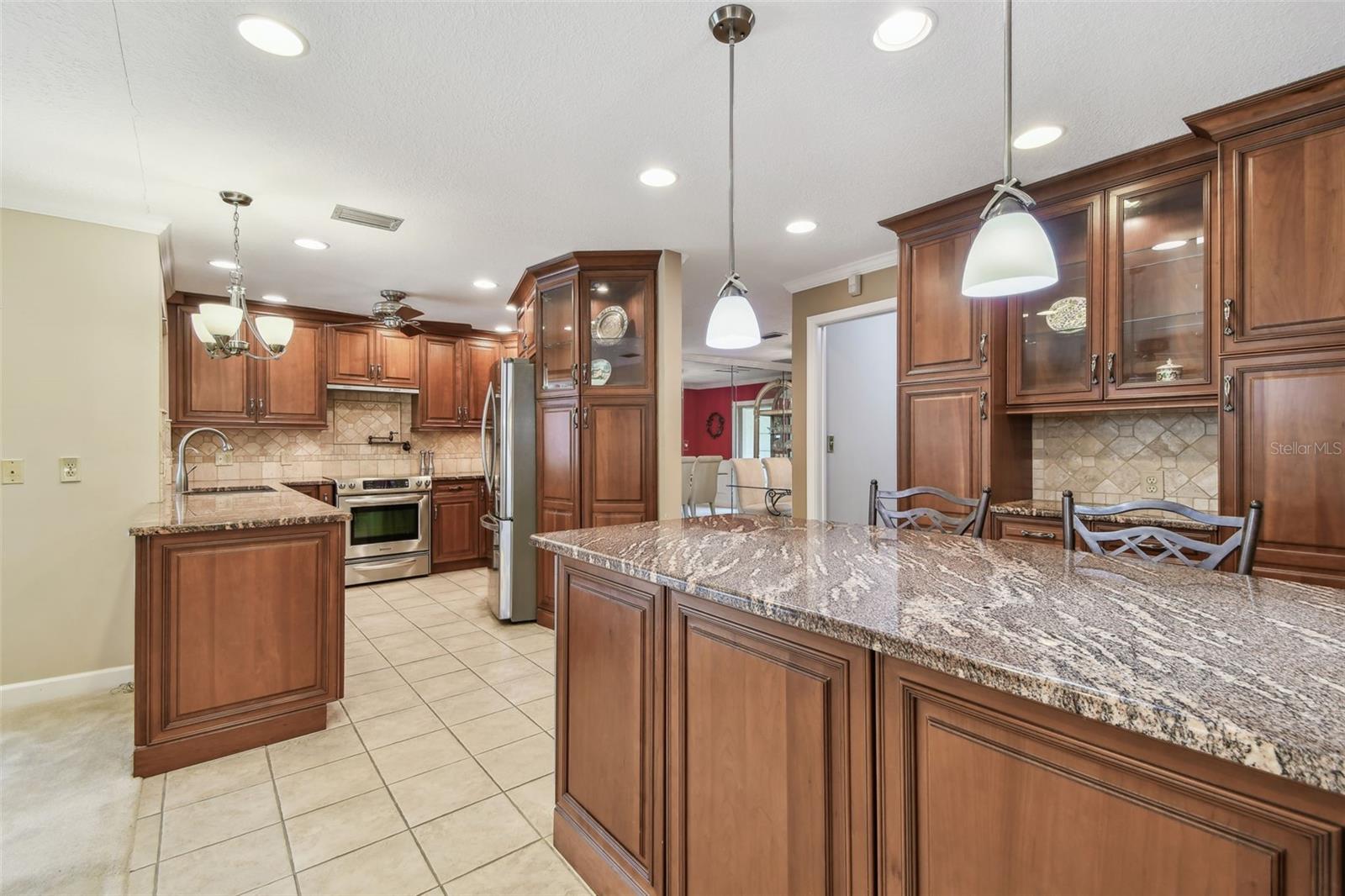 706 CITRUS CT, LARGO, FL, 33770