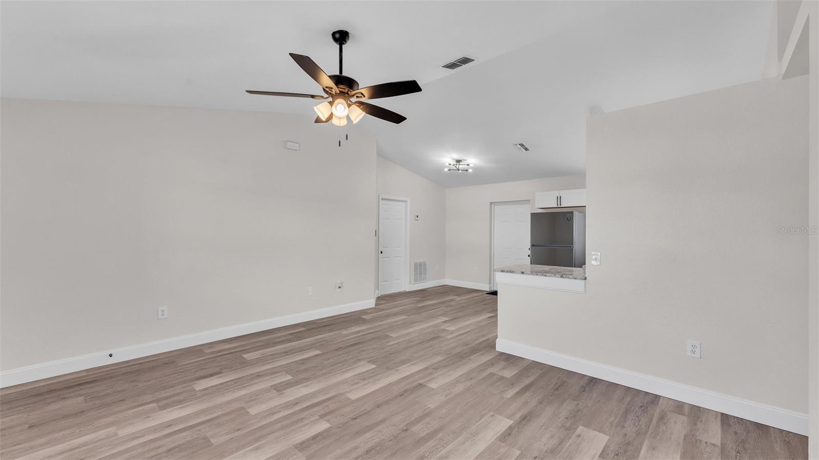 220 LILY PAD RD, EAGLE LAKE, FL, 33839