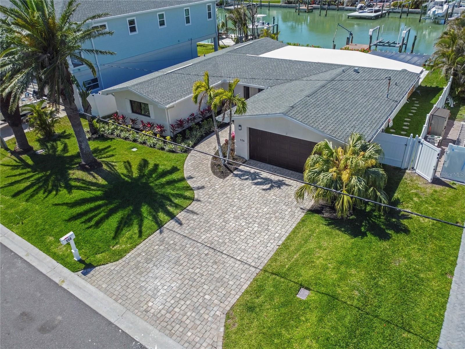 556 JOHNS PASS AVE, MADEIRA BEACH, FL, 33708