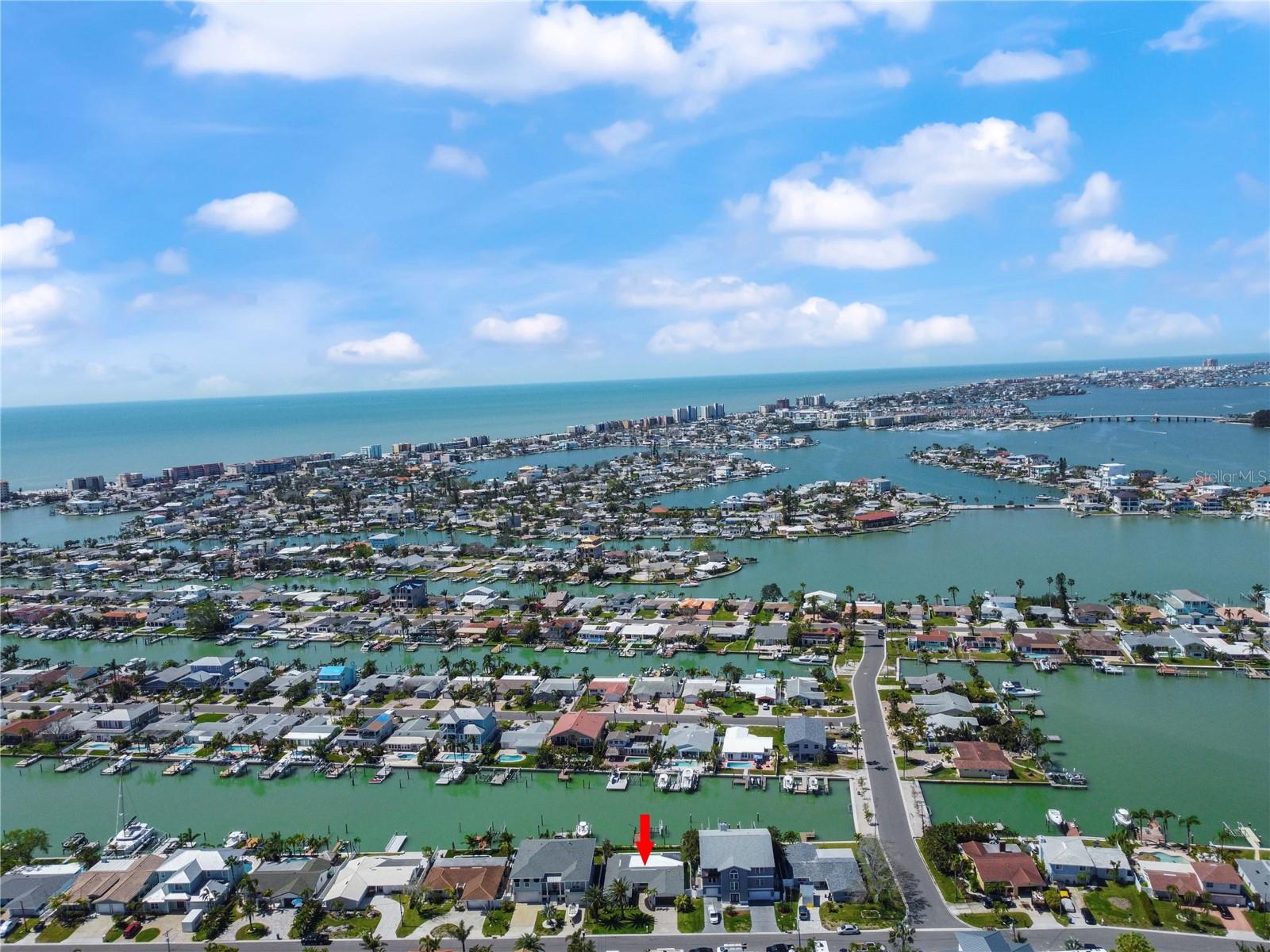 556 JOHNS PASS AVE, MADEIRA BEACH, FL, 33708