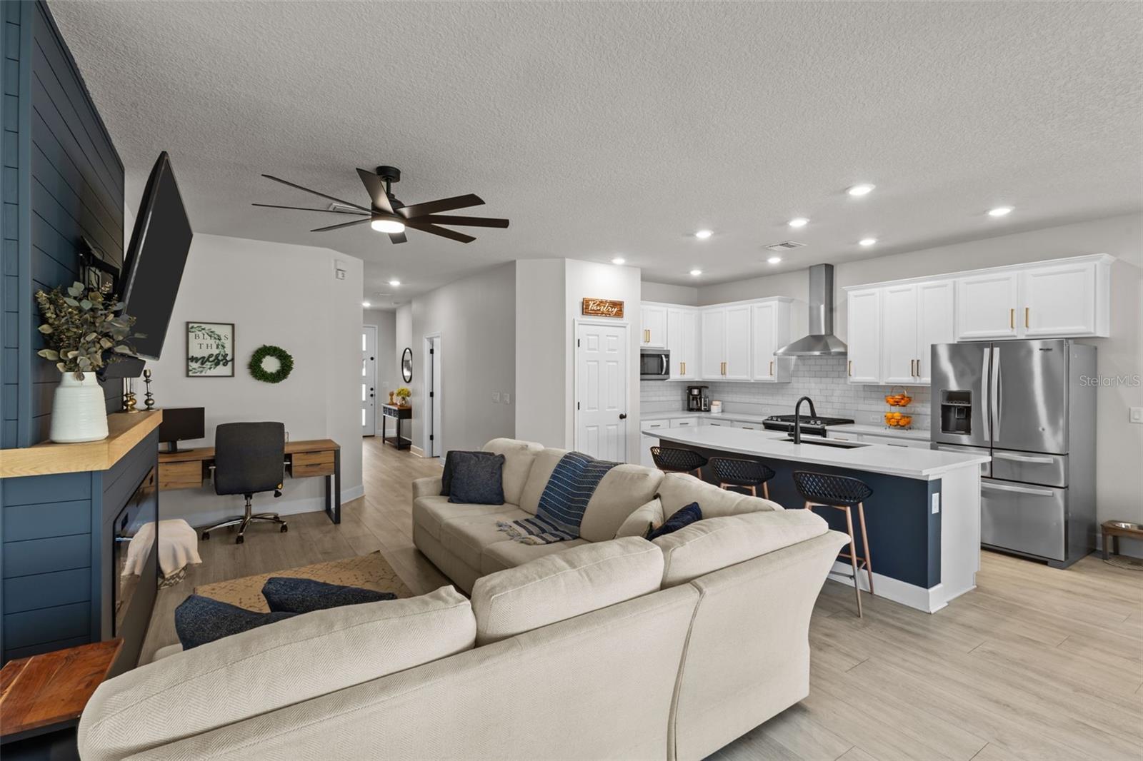 15401 CARAVAN AVE, ODESSA, FL, 33556