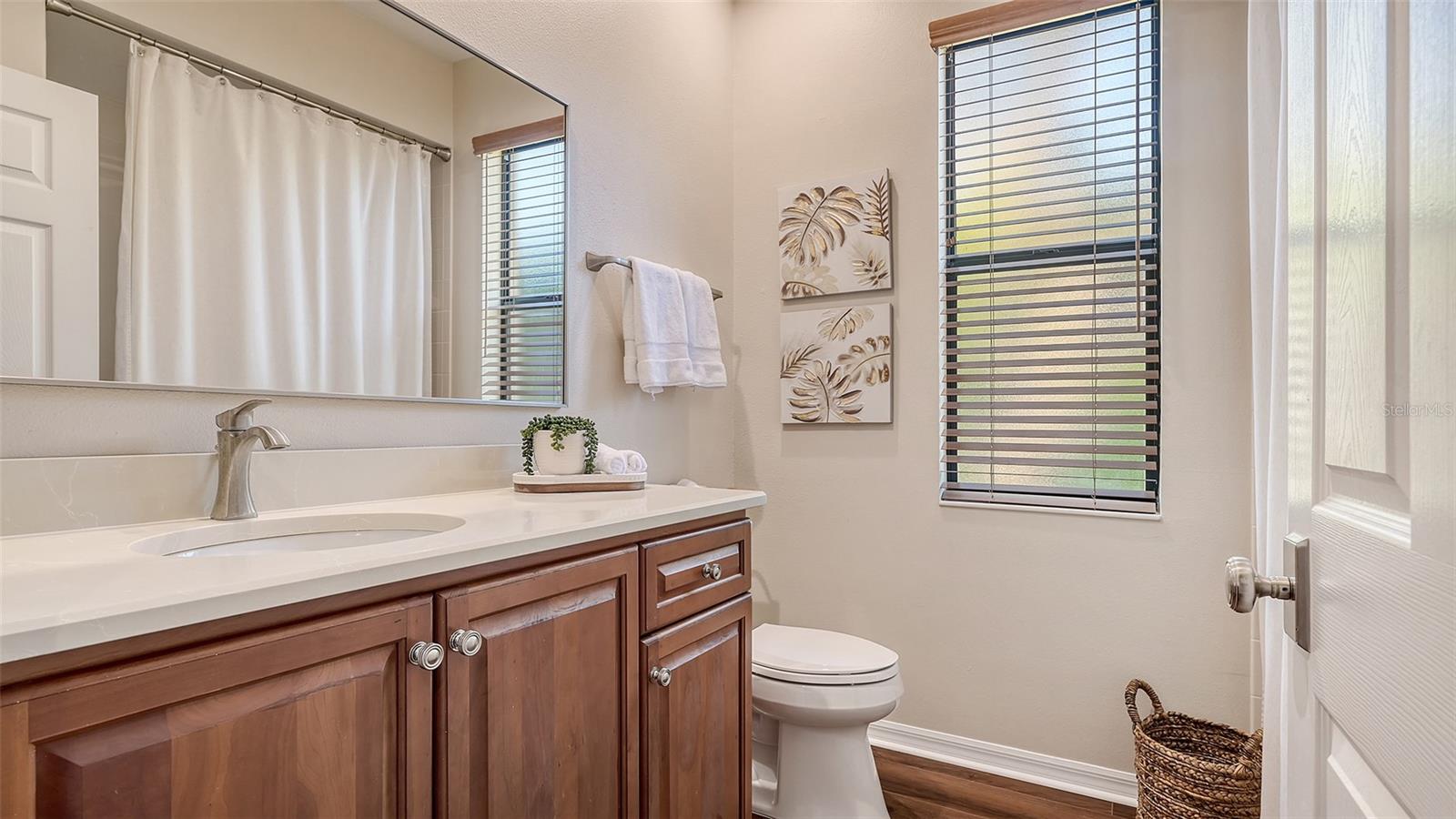 6915 HONEYSUCKLE TRL, LAKEWOOD RANCH, FL, 34202