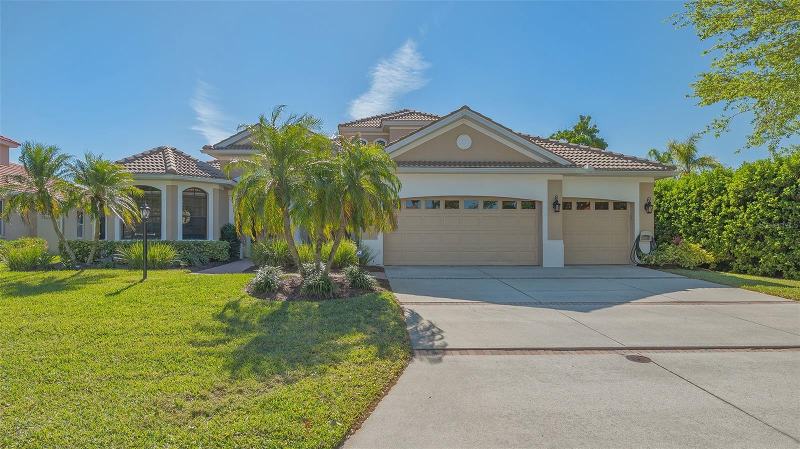 6915 HONEYSUCKLE TRL, LAKEWOOD RANCH, FL, 34202