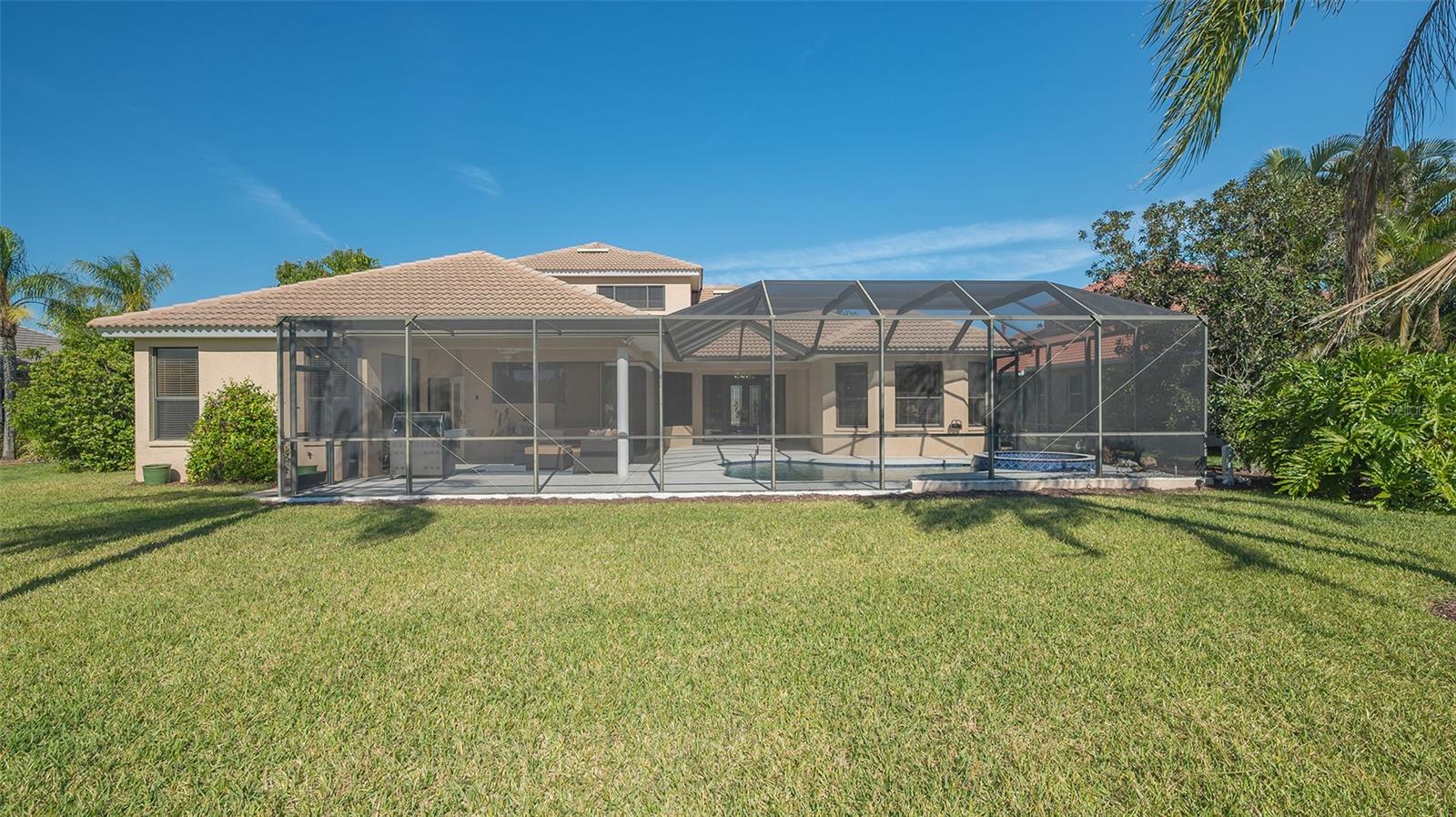 6915 HONEYSUCKLE TRL, LAKEWOOD RANCH, FL, 34202