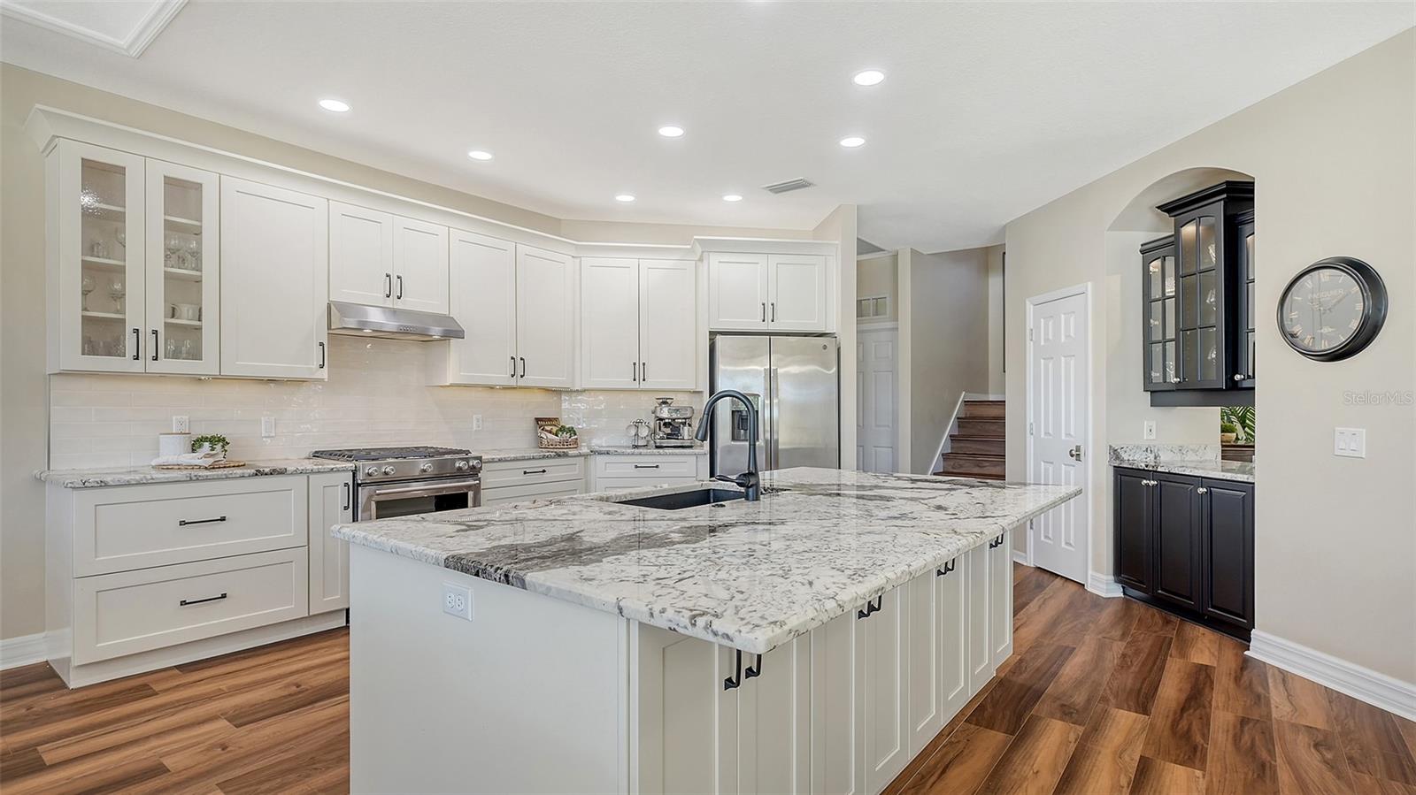 6915 HONEYSUCKLE TRL, LAKEWOOD RANCH, FL, 34202