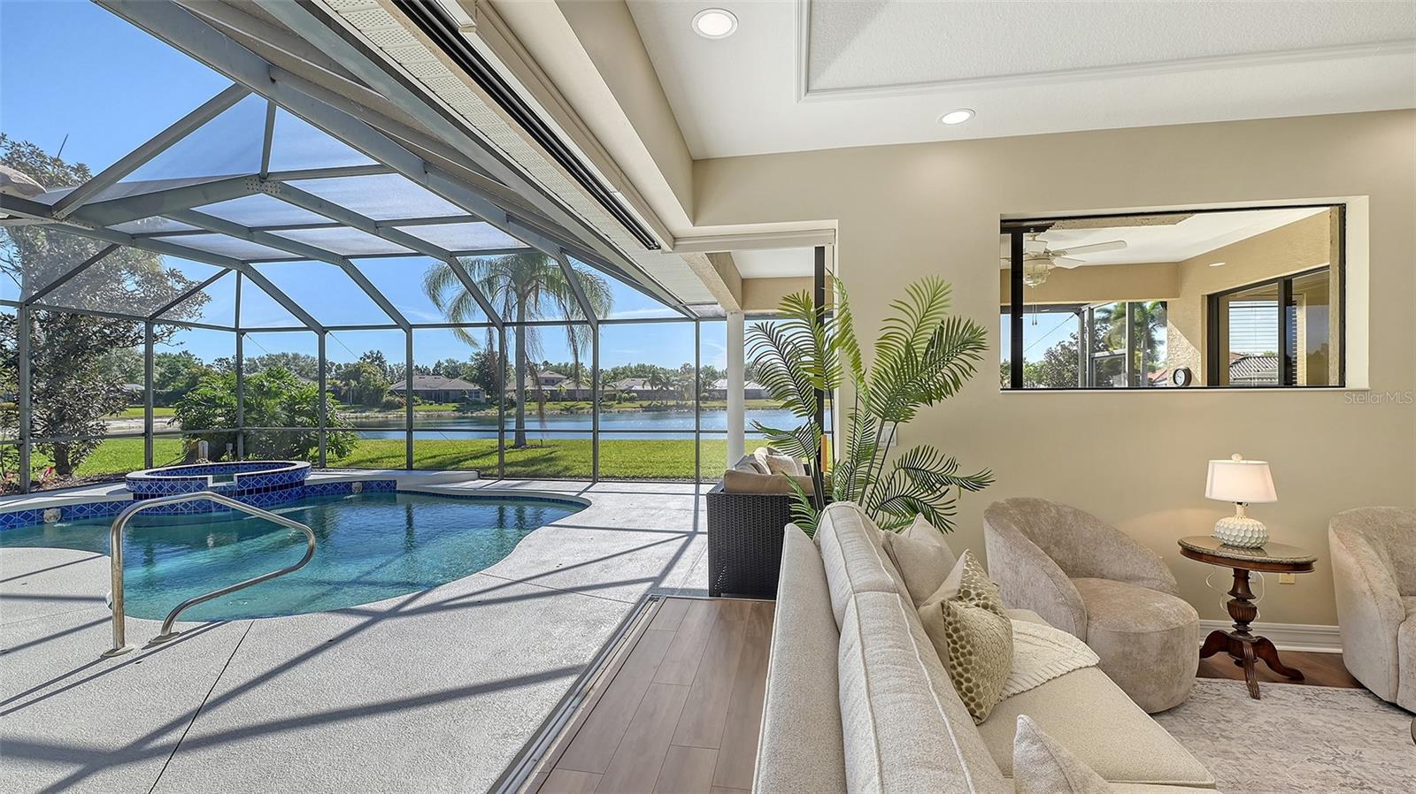 6915 HONEYSUCKLE TRL, LAKEWOOD RANCH, FL, 34202