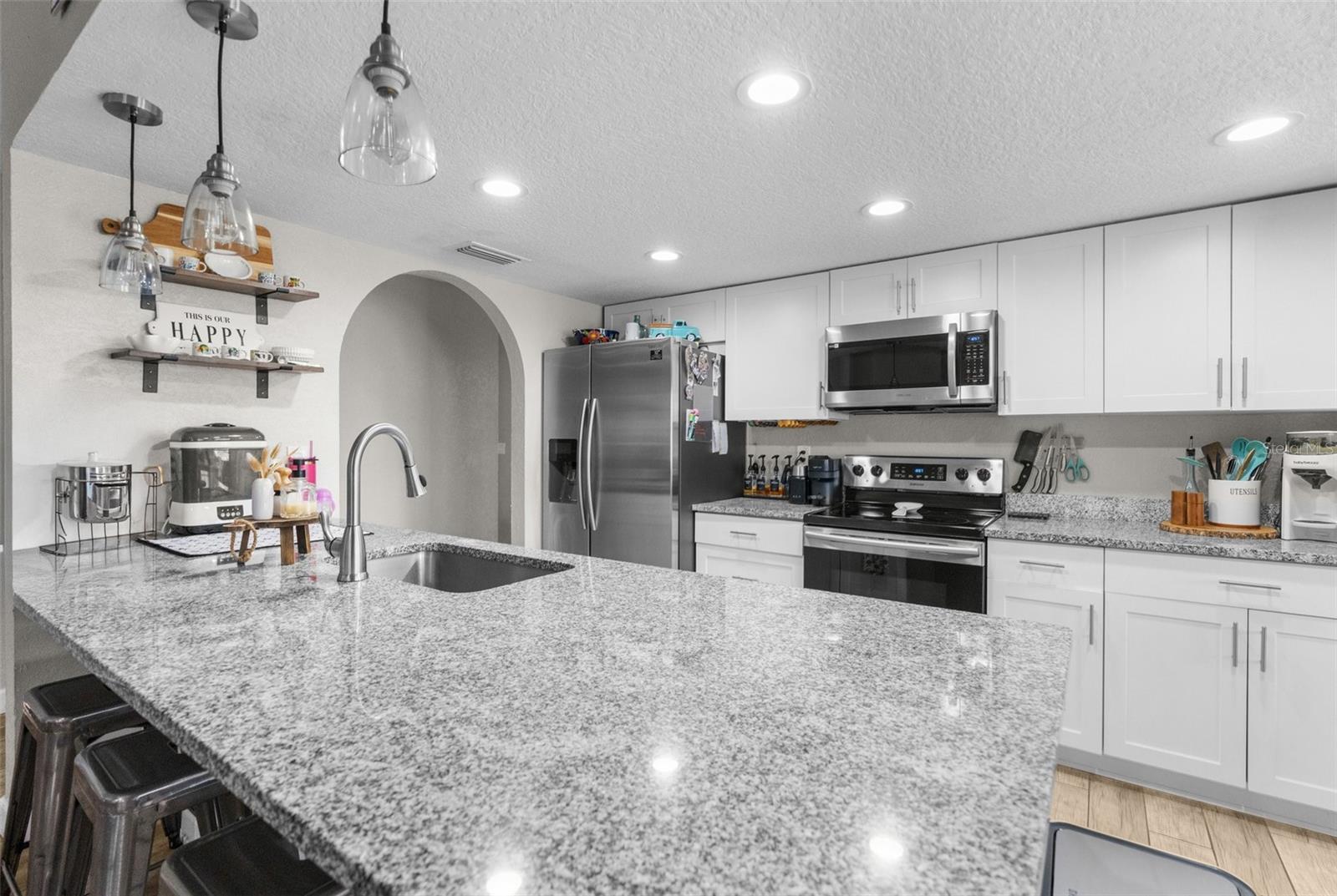 2129 LINWOOD AVE, SPRING HILL, FL, 34608