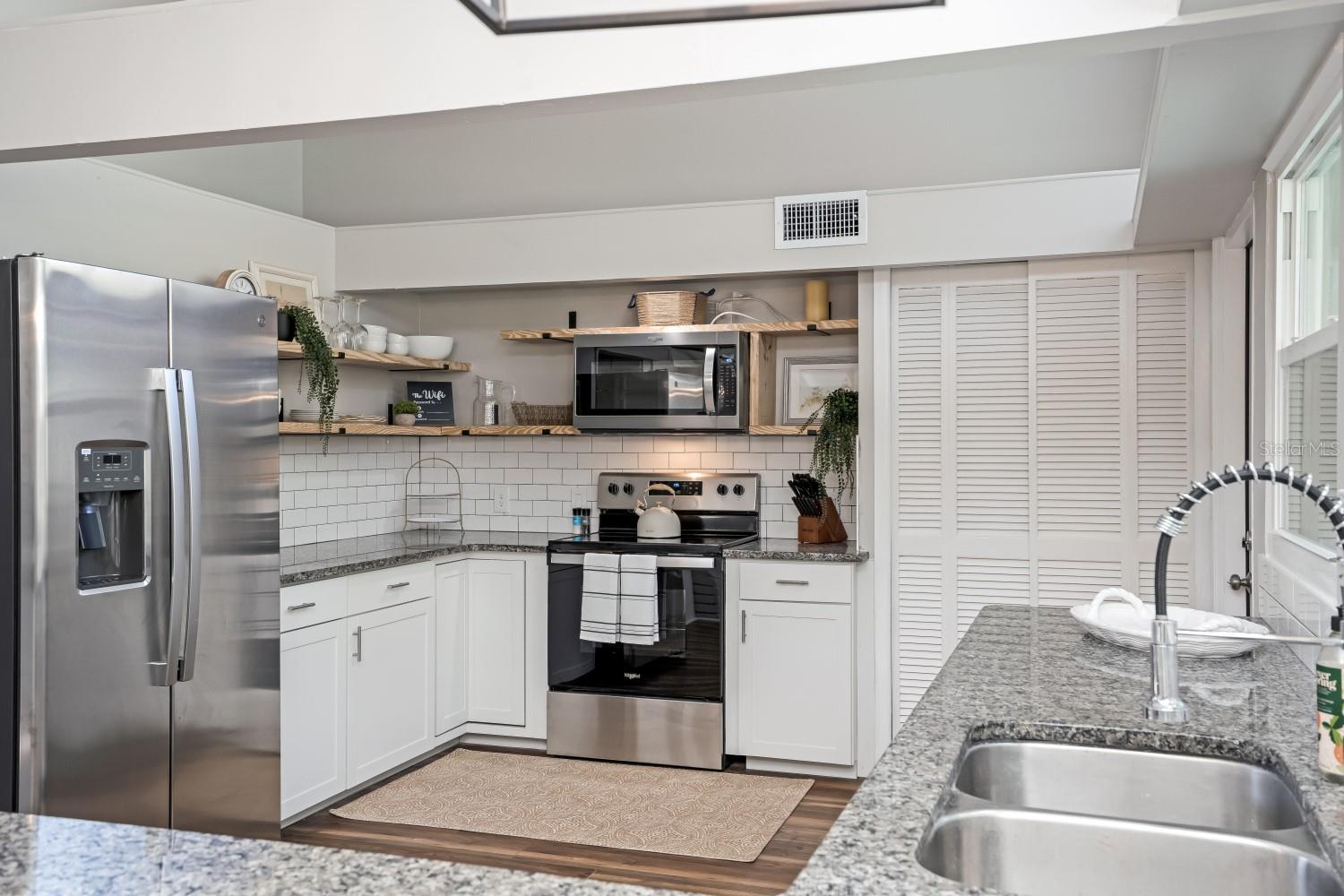 2213 WASON RD, SARASOTA, FL, 34231