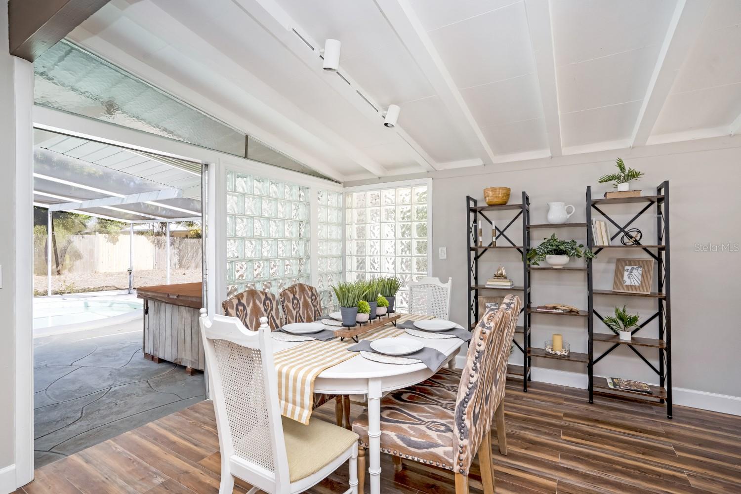2213 WASON RD, SARASOTA, FL, 34231