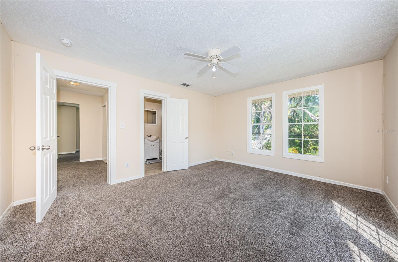 1104 E GENESEE ST, TAMPA, FL, 33603
