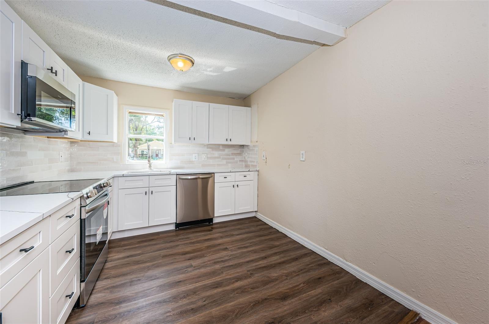 1104 E GENESEE ST, TAMPA, FL, 33603