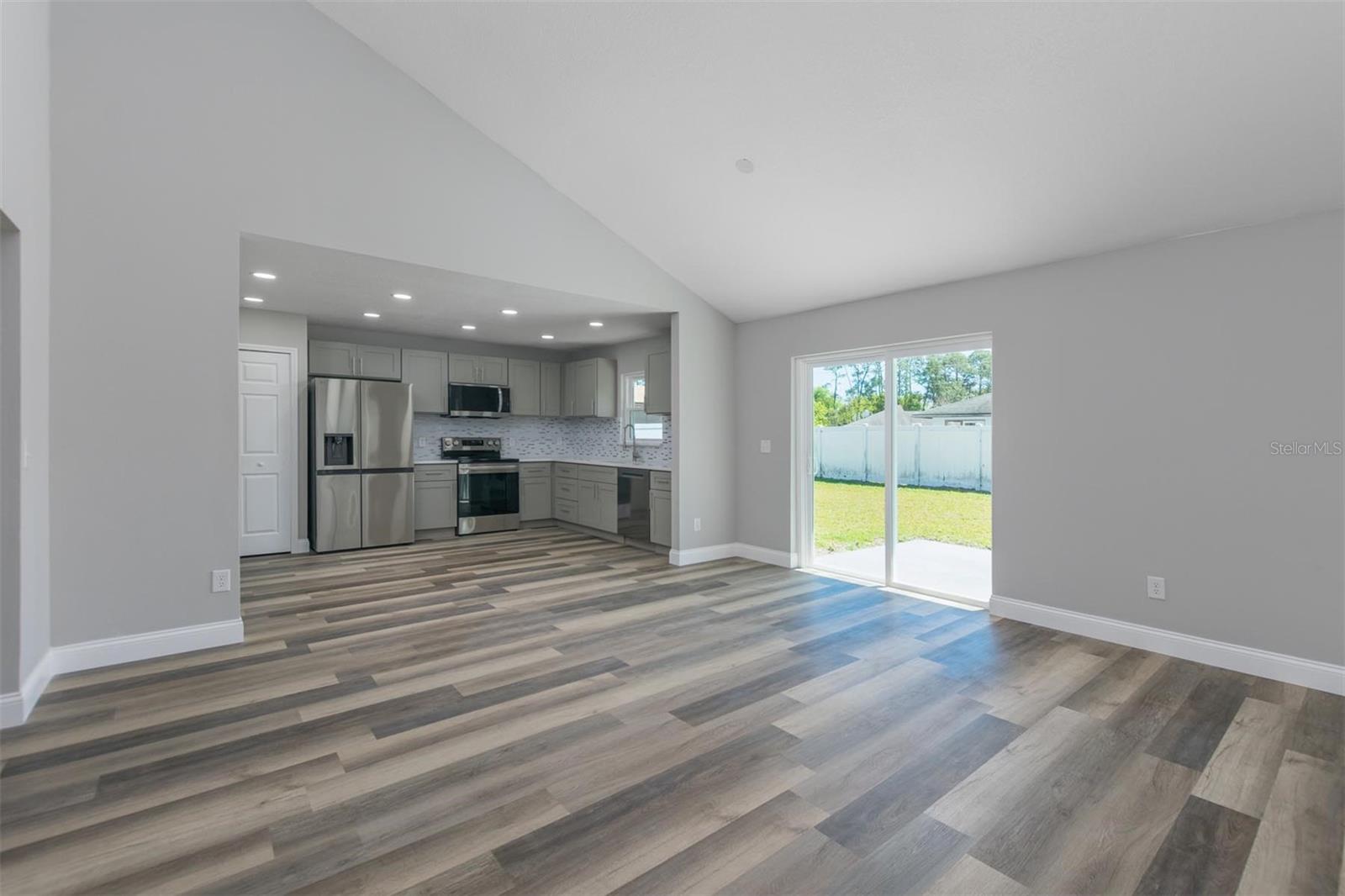 323 SHADOW OAK DR, CASSELBERRY, FL, 32707