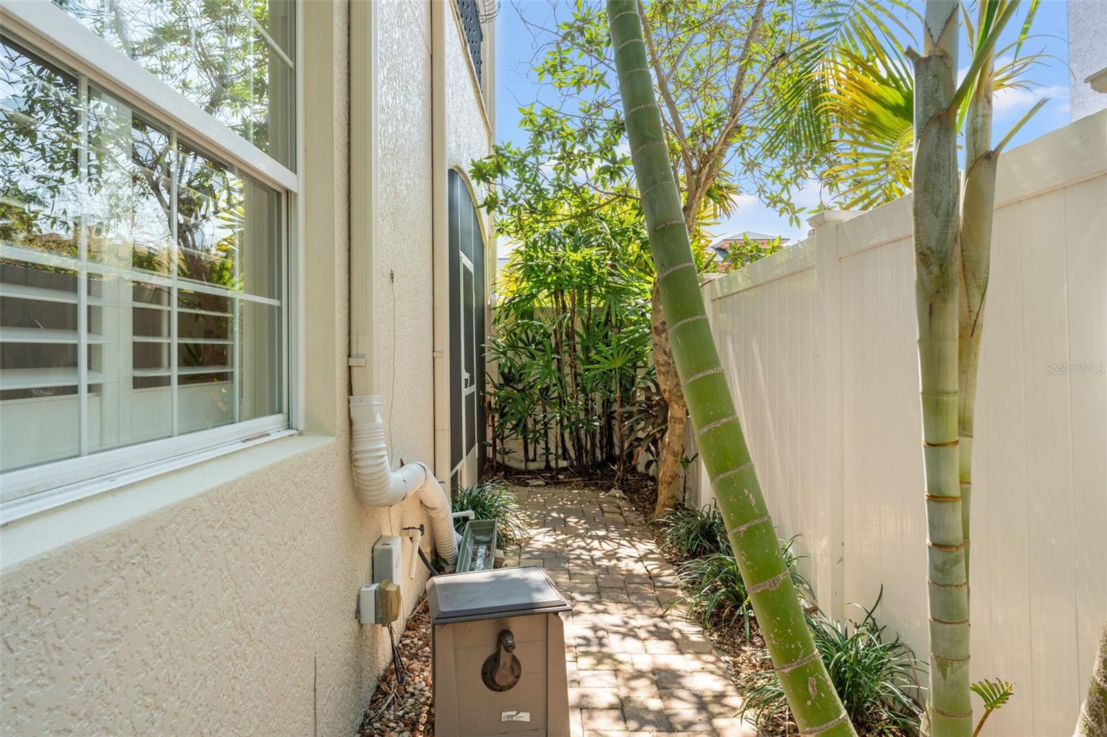 123 14TH AVE NE, ST PETERSBURG, FL, 33701