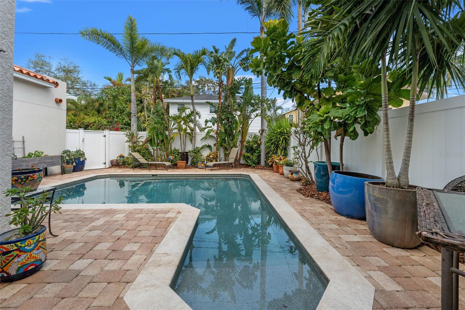 123 14TH AVE NE, ST PETERSBURG, FL, 33701