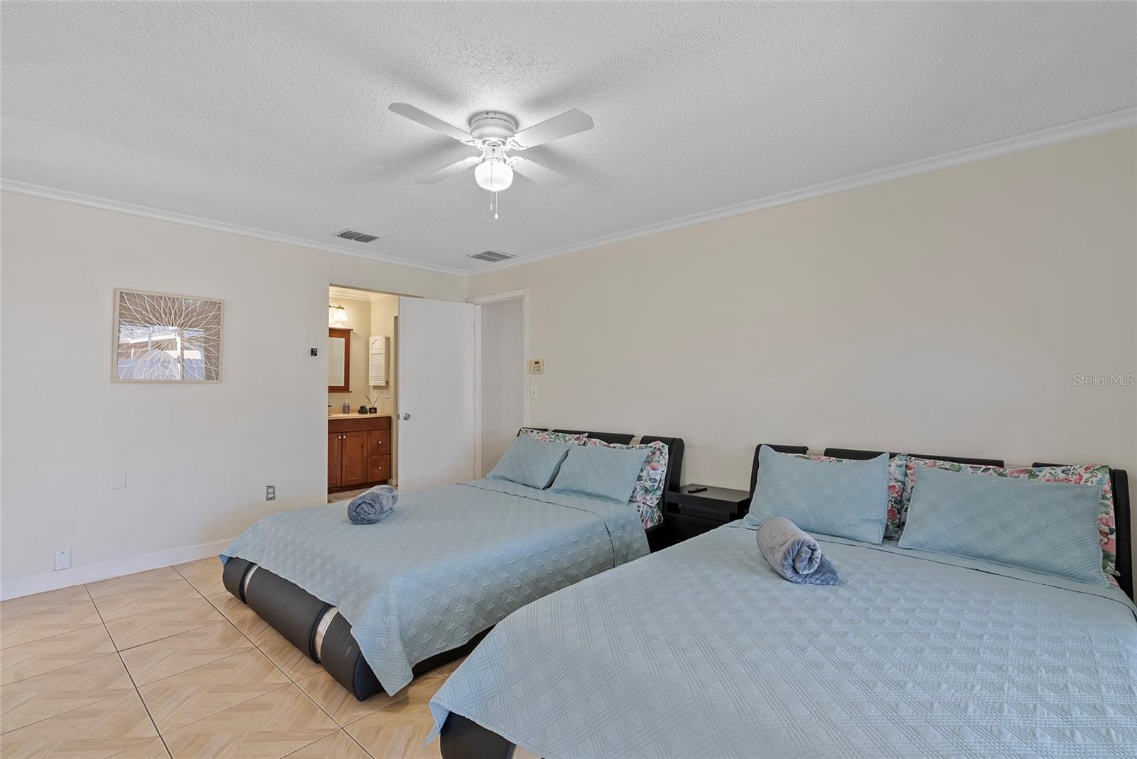 4219 SUMMERDALE DR, TAMPA, FL, 33624