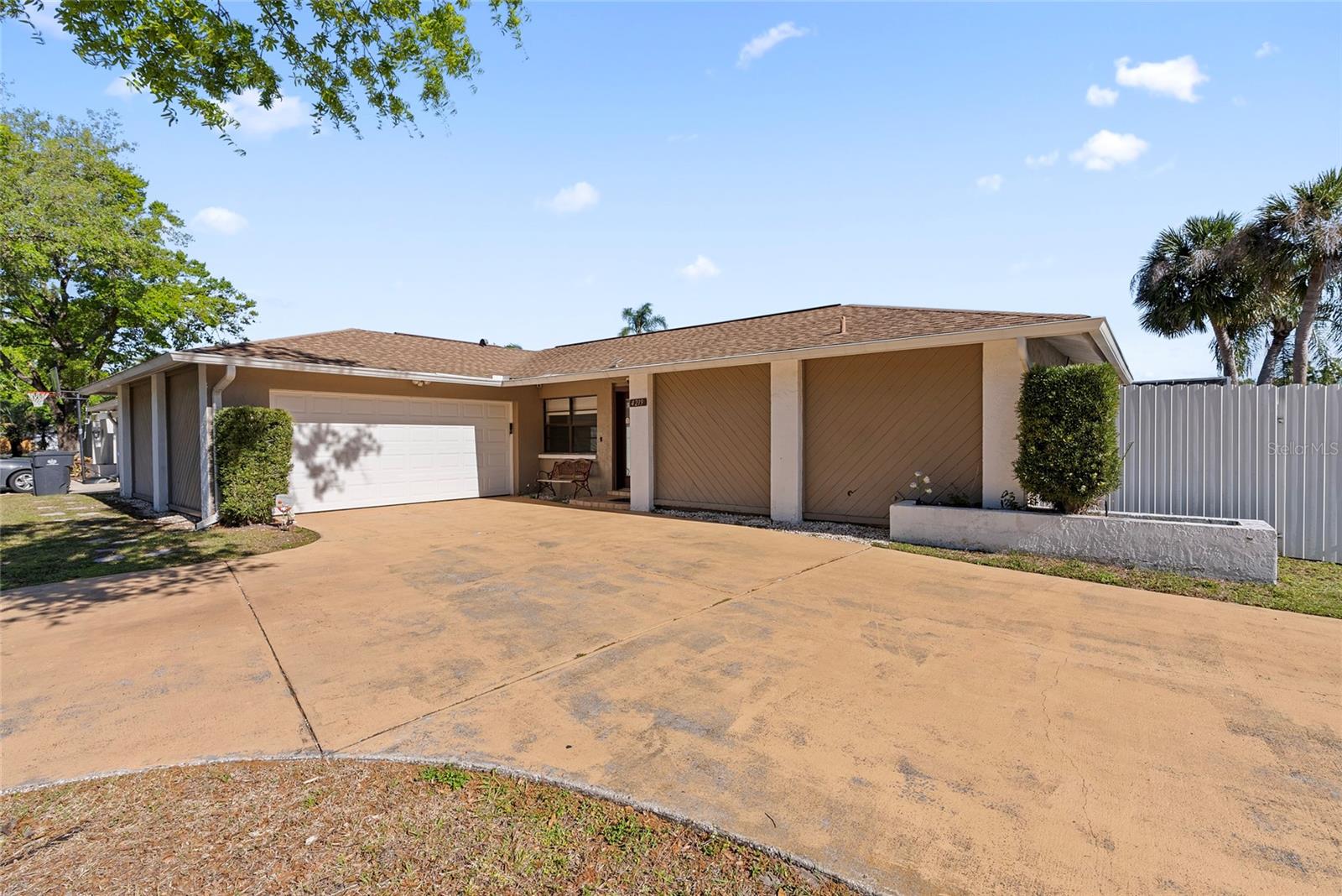 4219 SUMMERDALE DR, TAMPA, FL, 33624