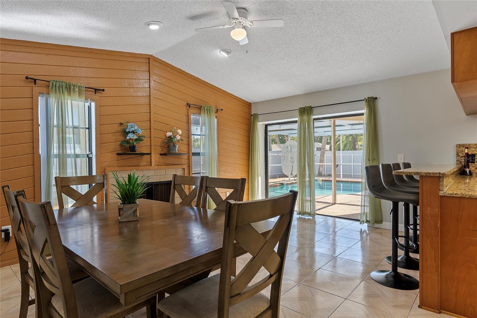 4219 SUMMERDALE DR, TAMPA, FL, 33624