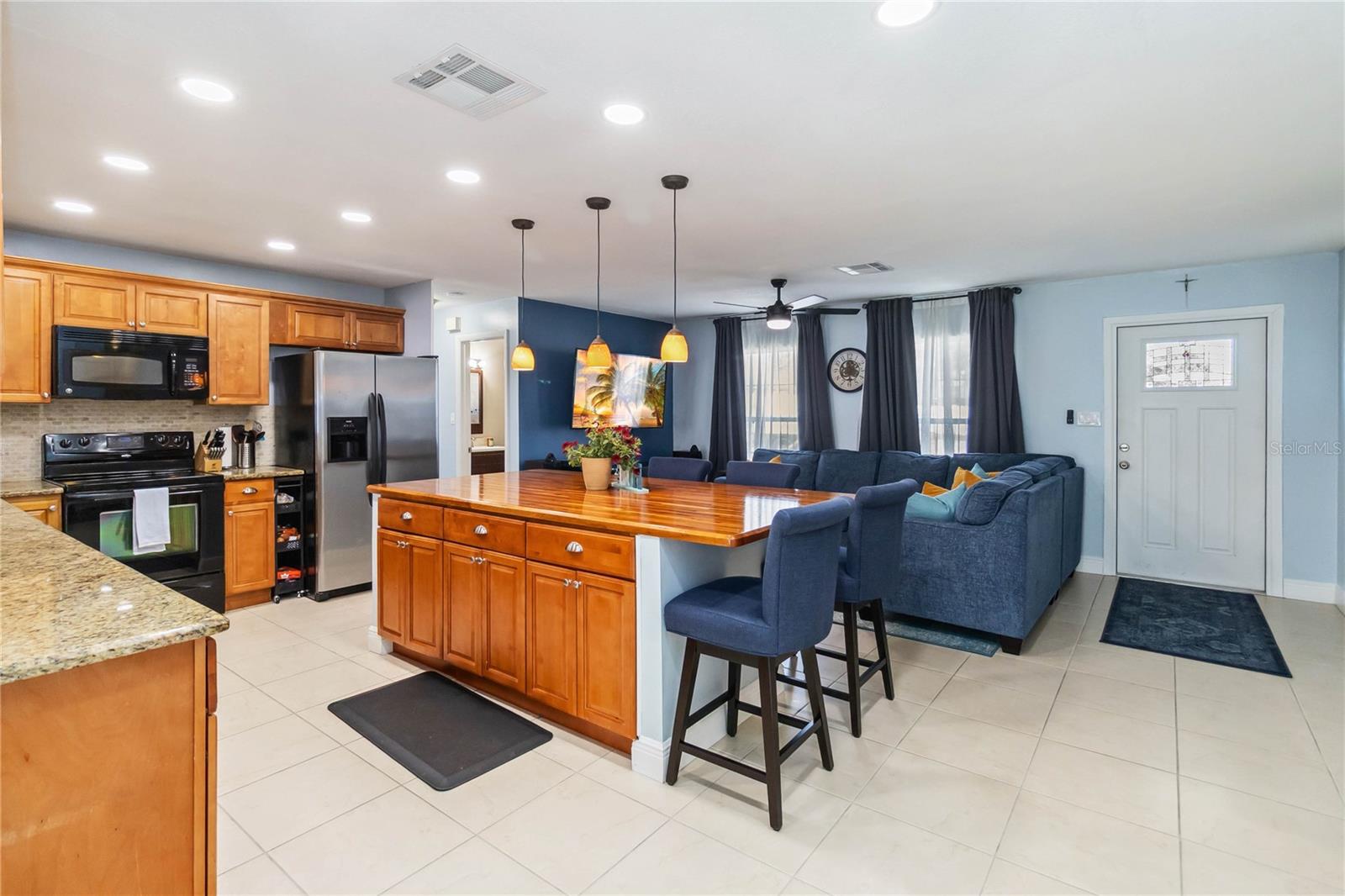200 WAVERLY DR, FERN PARK, FL, 32730