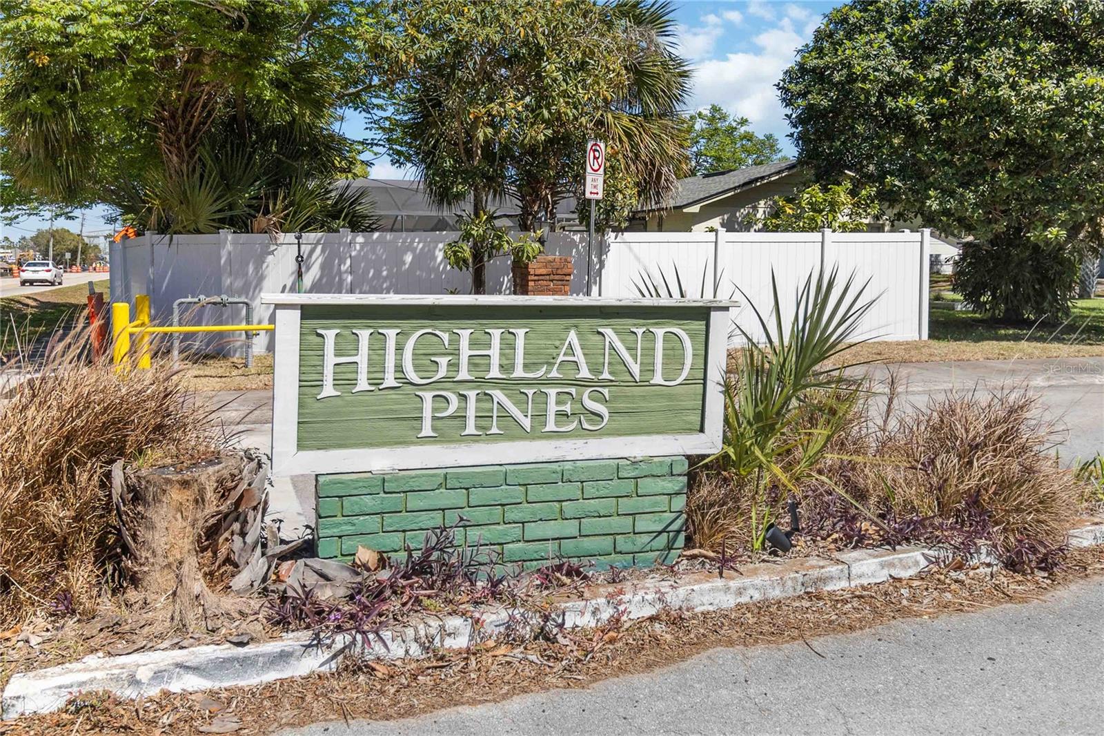200 WAVERLY DR, FERN PARK, FL, 32730