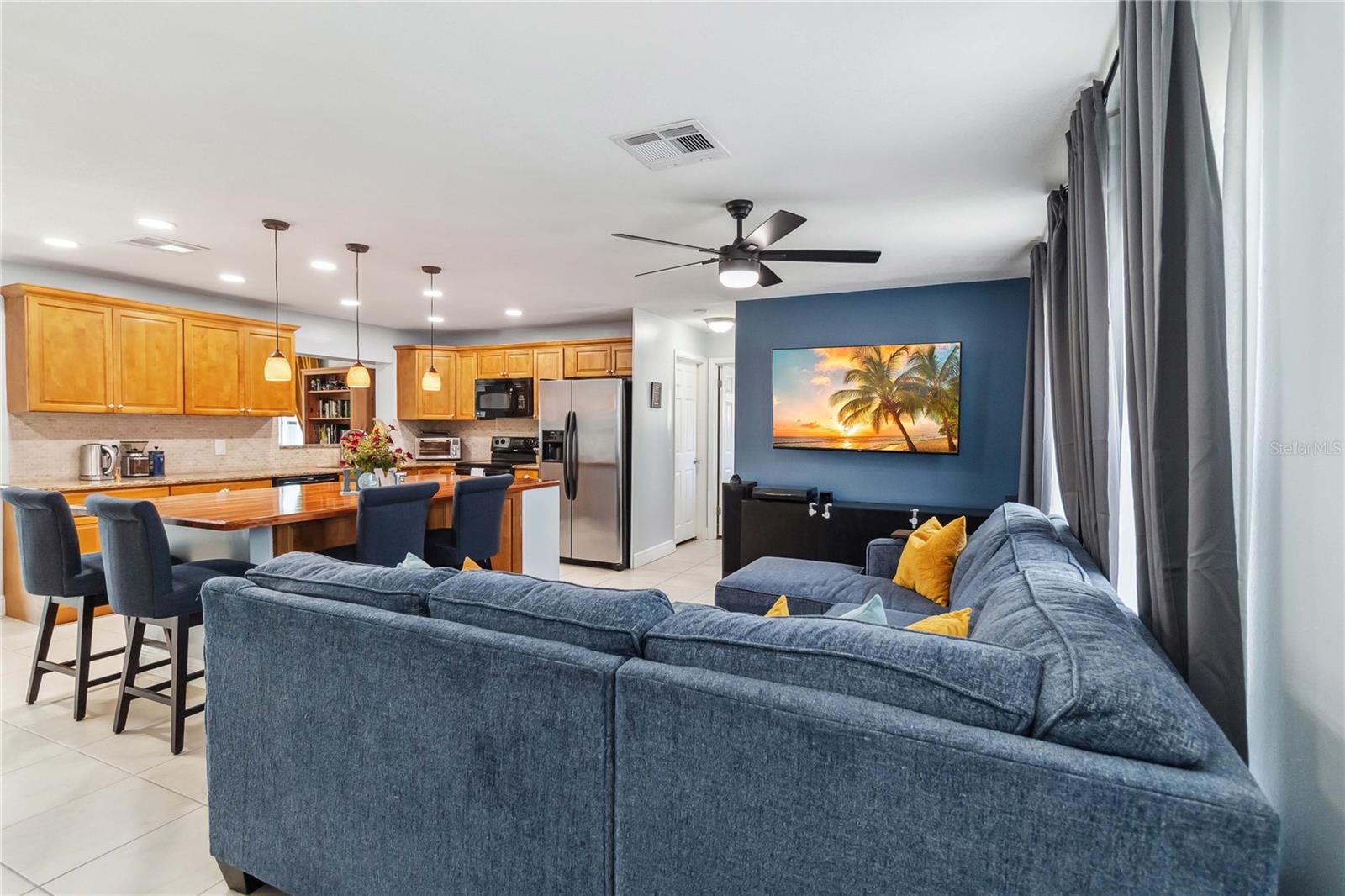 200 WAVERLY DR, FERN PARK, FL, 32730