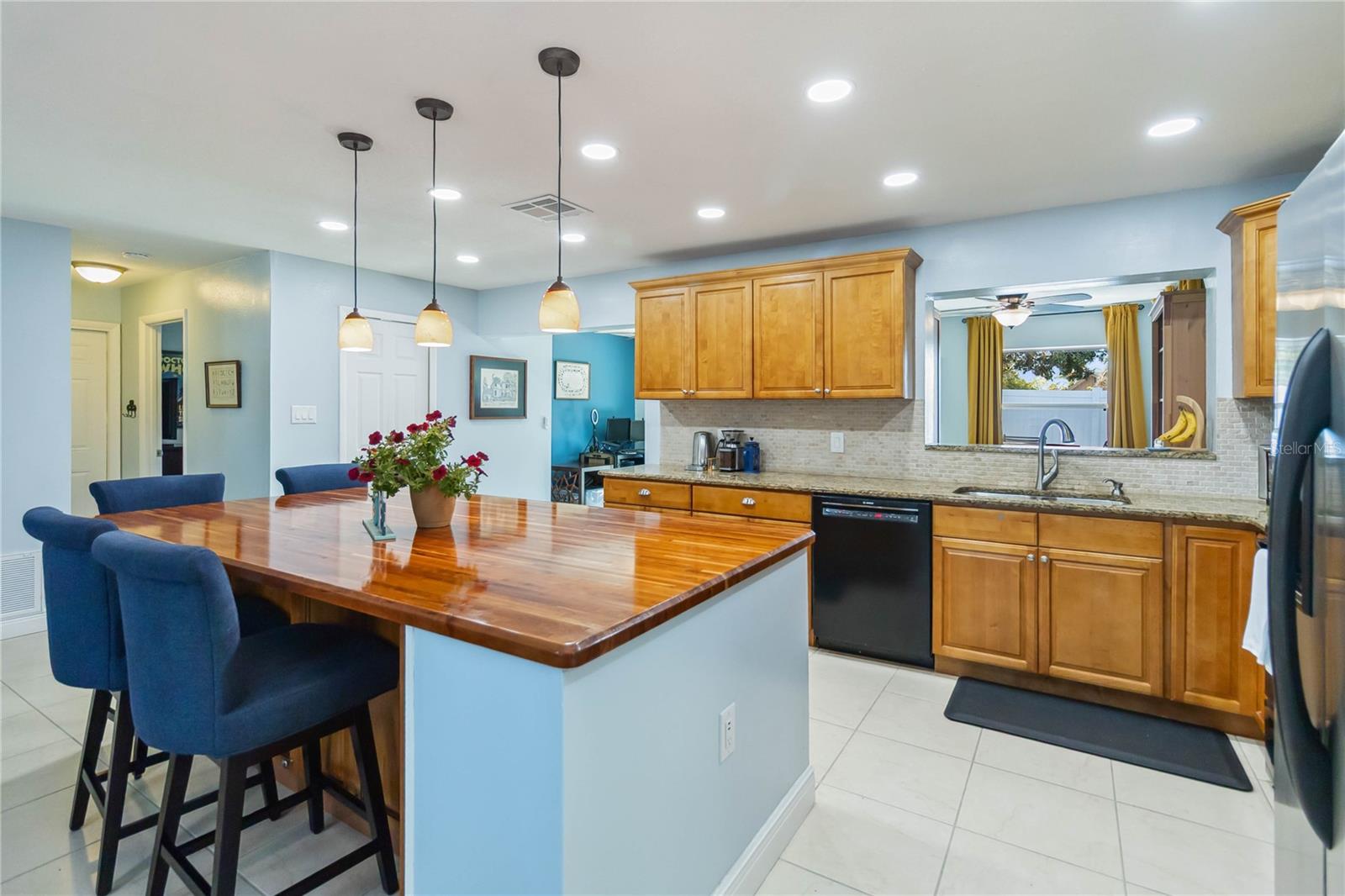 200 WAVERLY DR, FERN PARK, FL, 32730