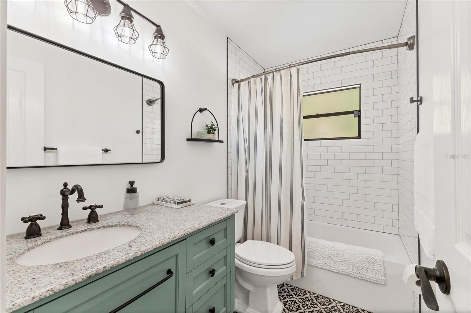 7612 4TH AVENUE DR NW, BRADENTON, FL, 34209