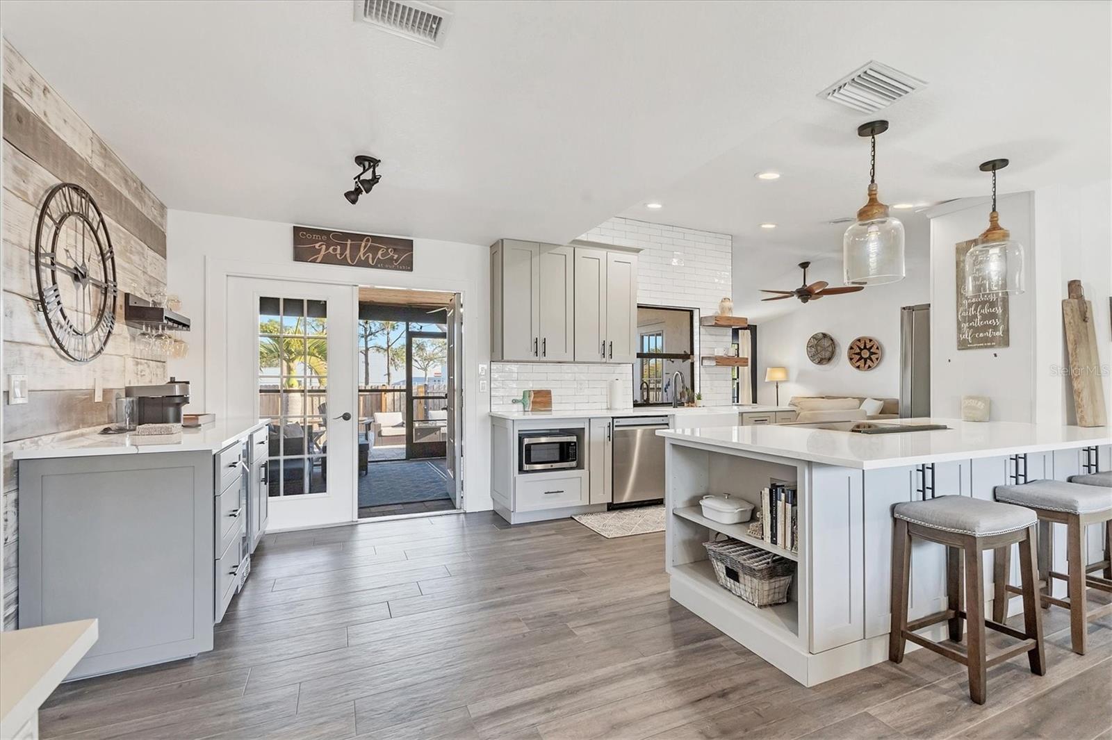 7612 4TH AVENUE DR NW, BRADENTON, FL, 34209