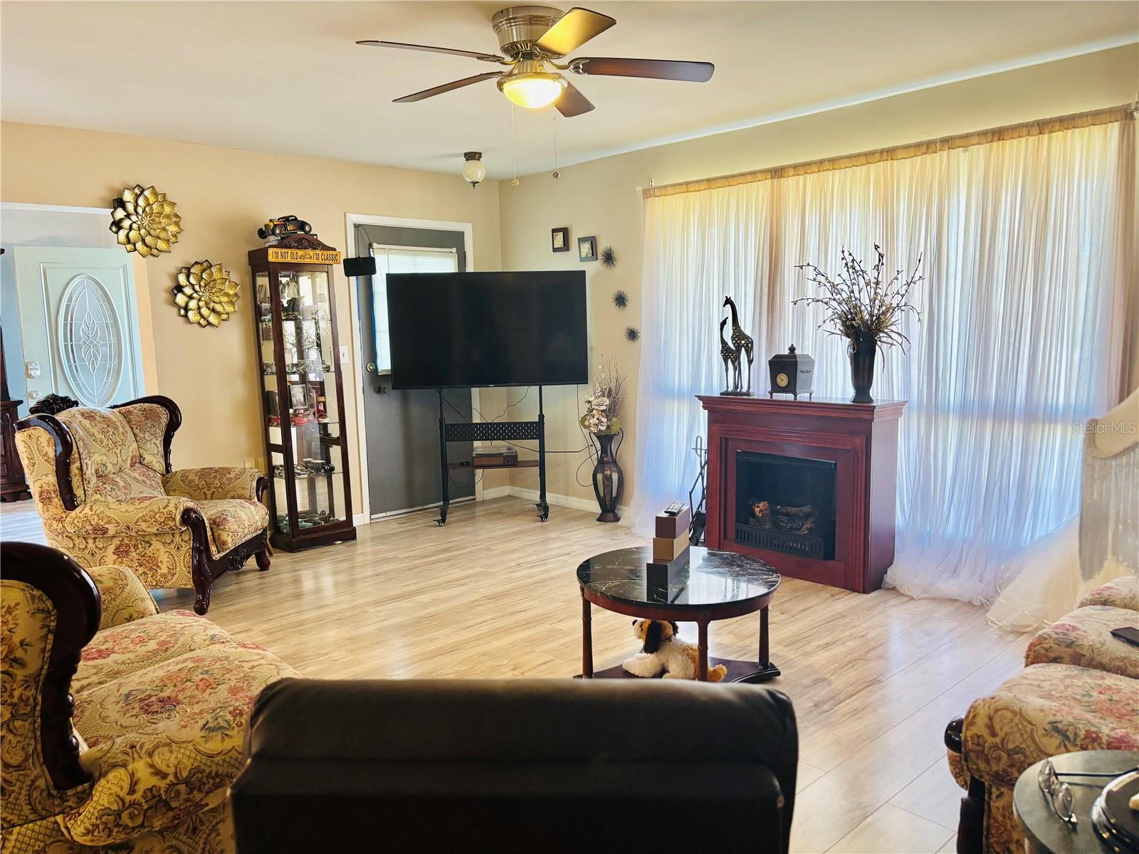 1516 ARROWHEAD DR, SUN CITY CENTER, FL, 33573