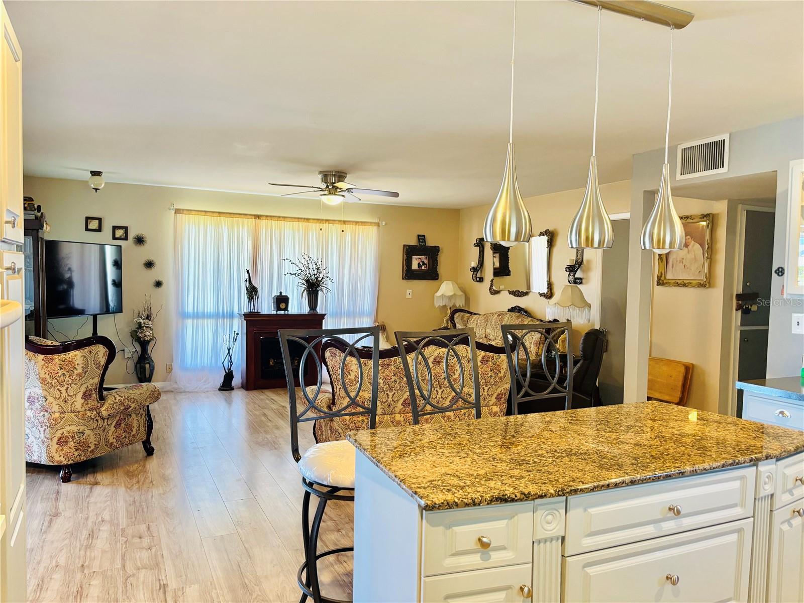 1516 ARROWHEAD DR, SUN CITY CENTER, FL, 33573