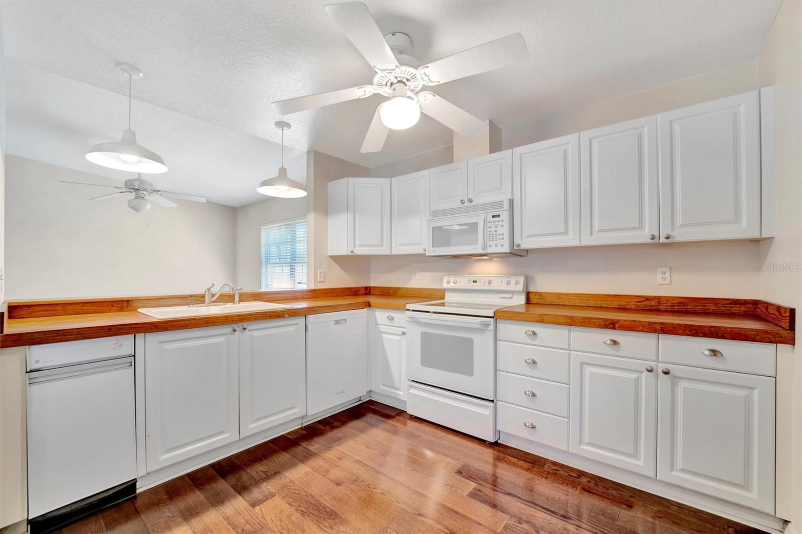 2407 WATERFORD CT, PALMETTO, FL, 34221