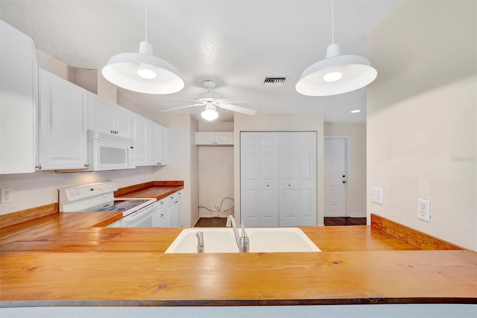 2407 WATERFORD CT, PALMETTO, FL, 34221