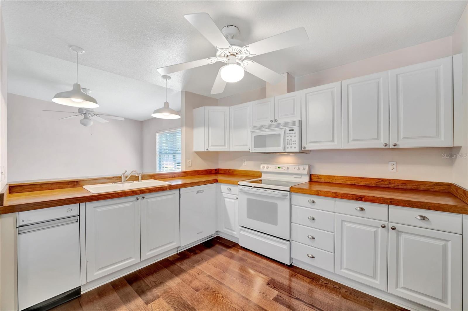 2407 WATERFORD CT, PALMETTO, FL, 34221