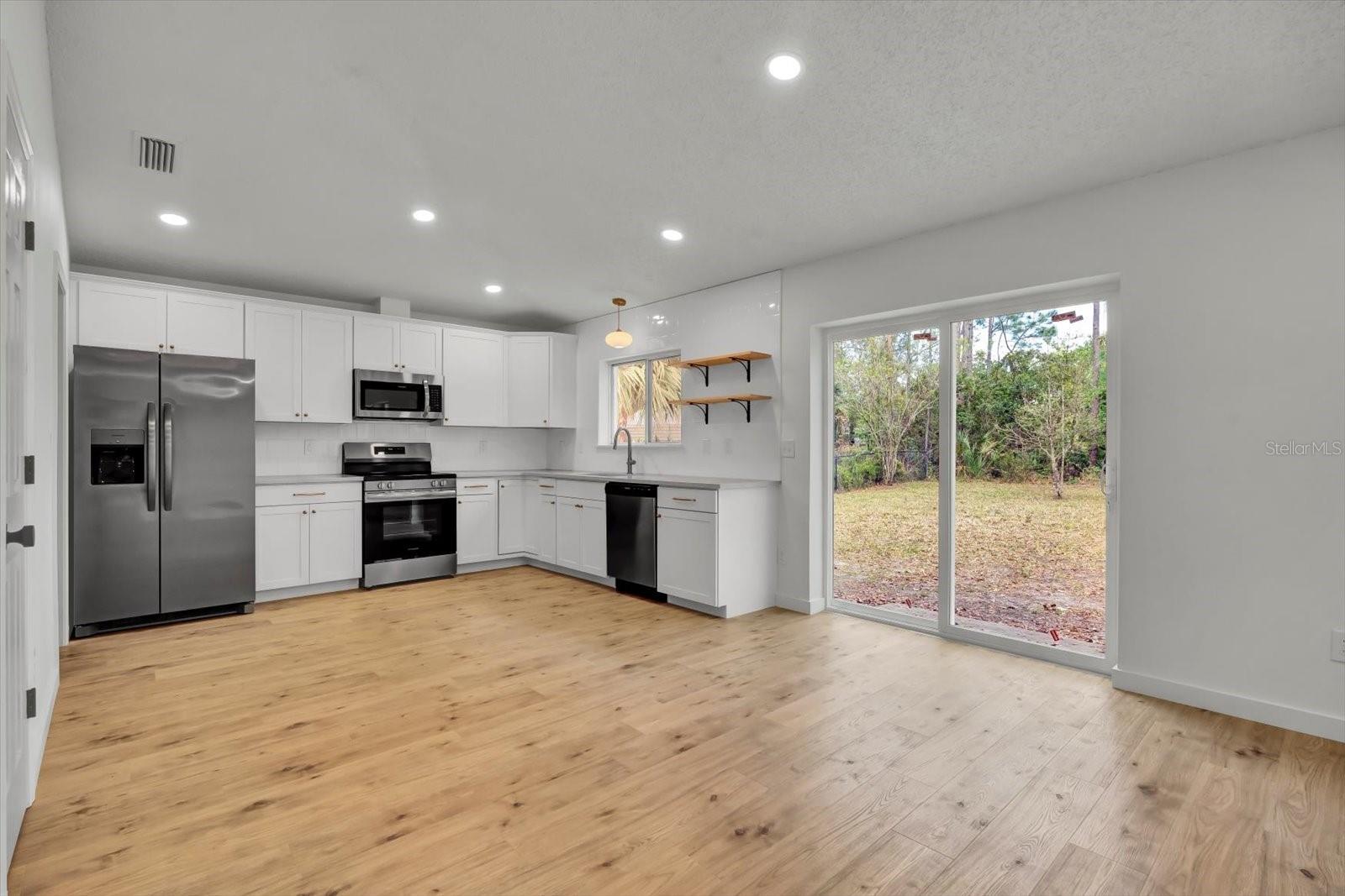 89 ROSE DR, PALM COAST, FL, 32164