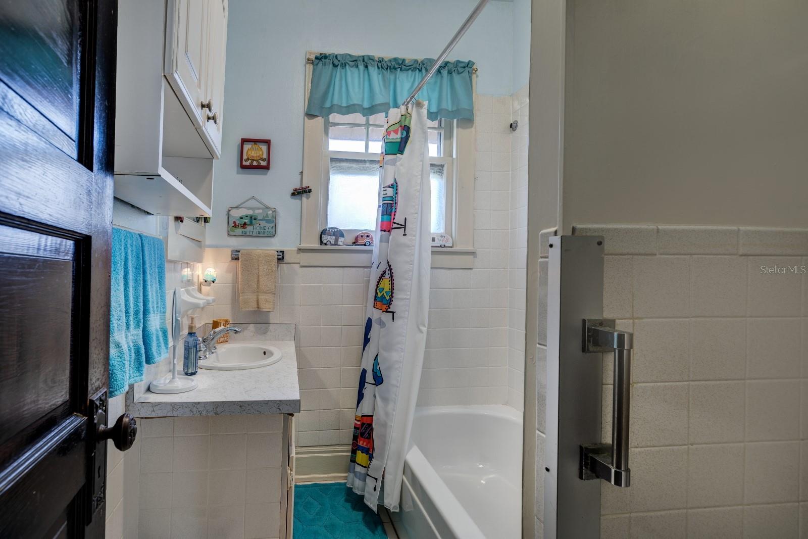 948 DORA AVE, TAVARES, FL, 32778
