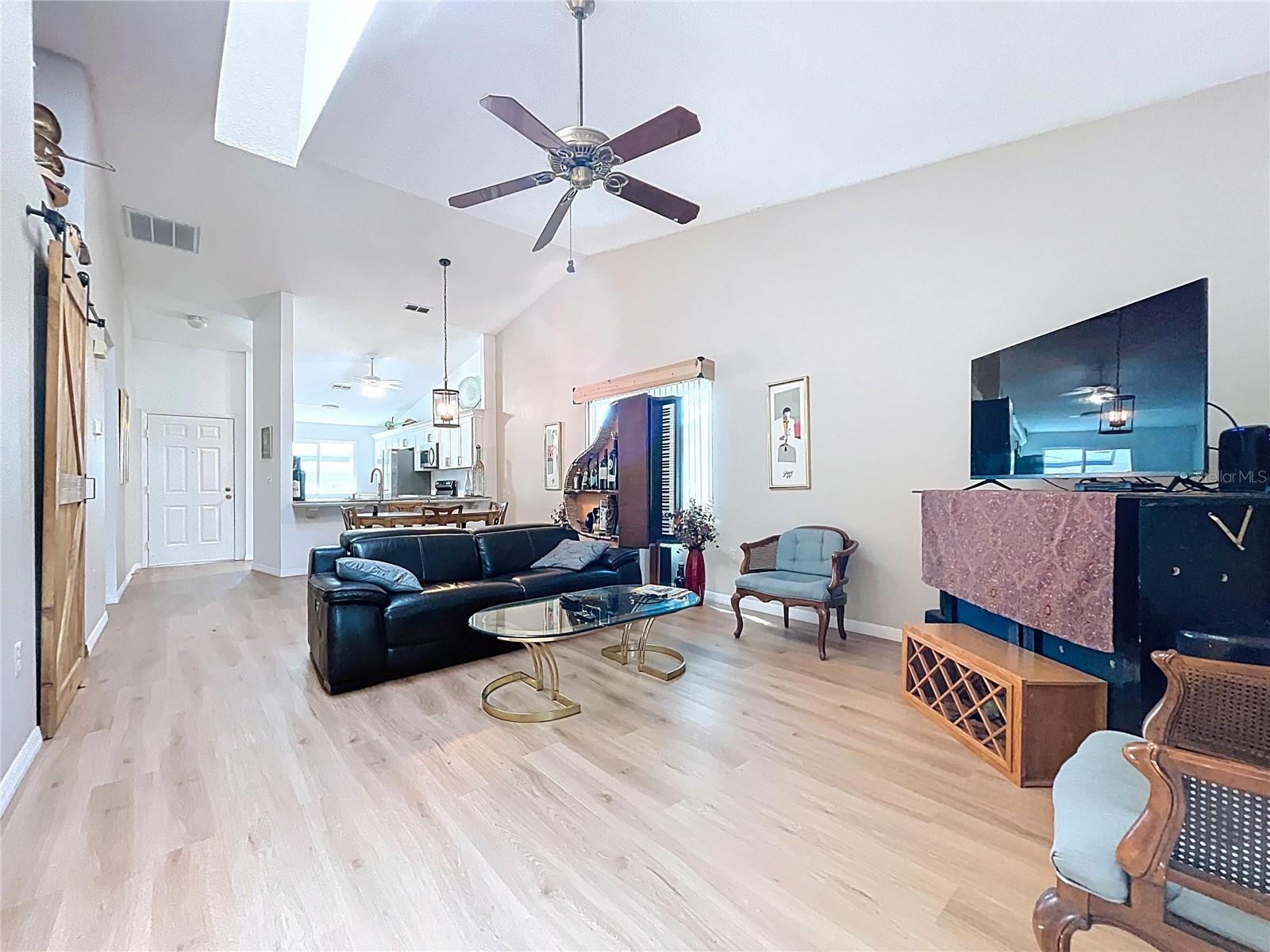39650 US HIGHWAY 19 N #411, TARPON SPRINGS, FL, 34689