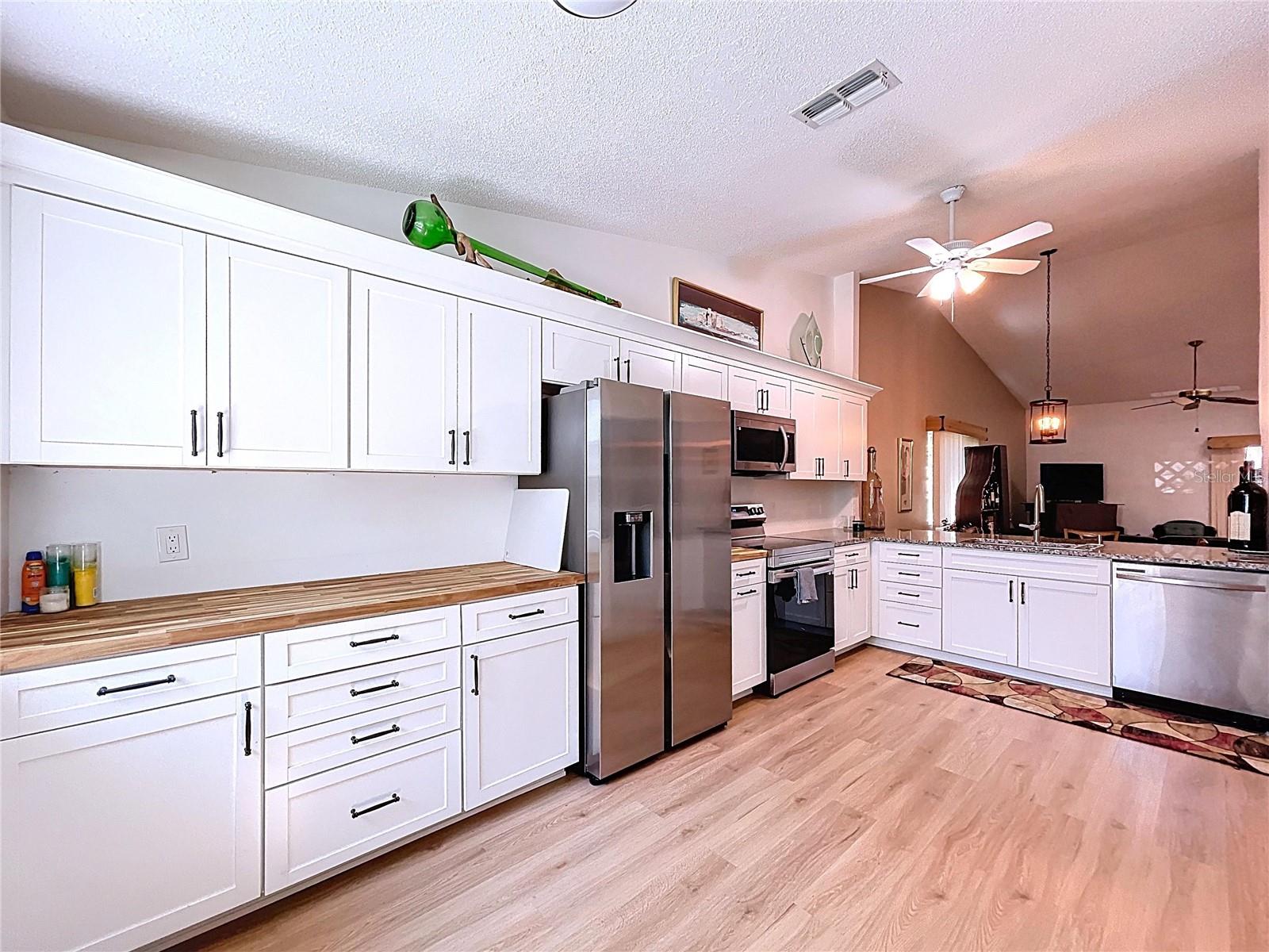 39650 US HIGHWAY 19 N #411, TARPON SPRINGS, FL, 34689