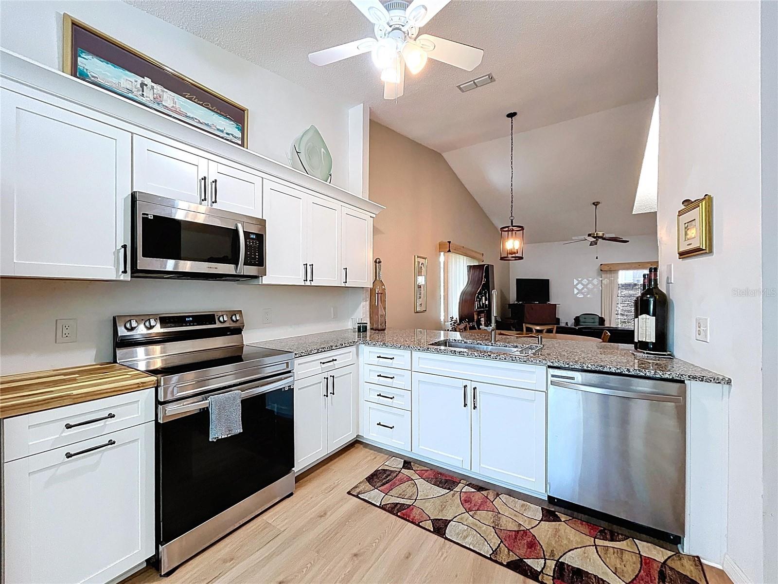 39650 US HIGHWAY 19 N #411, TARPON SPRINGS, FL, 34689